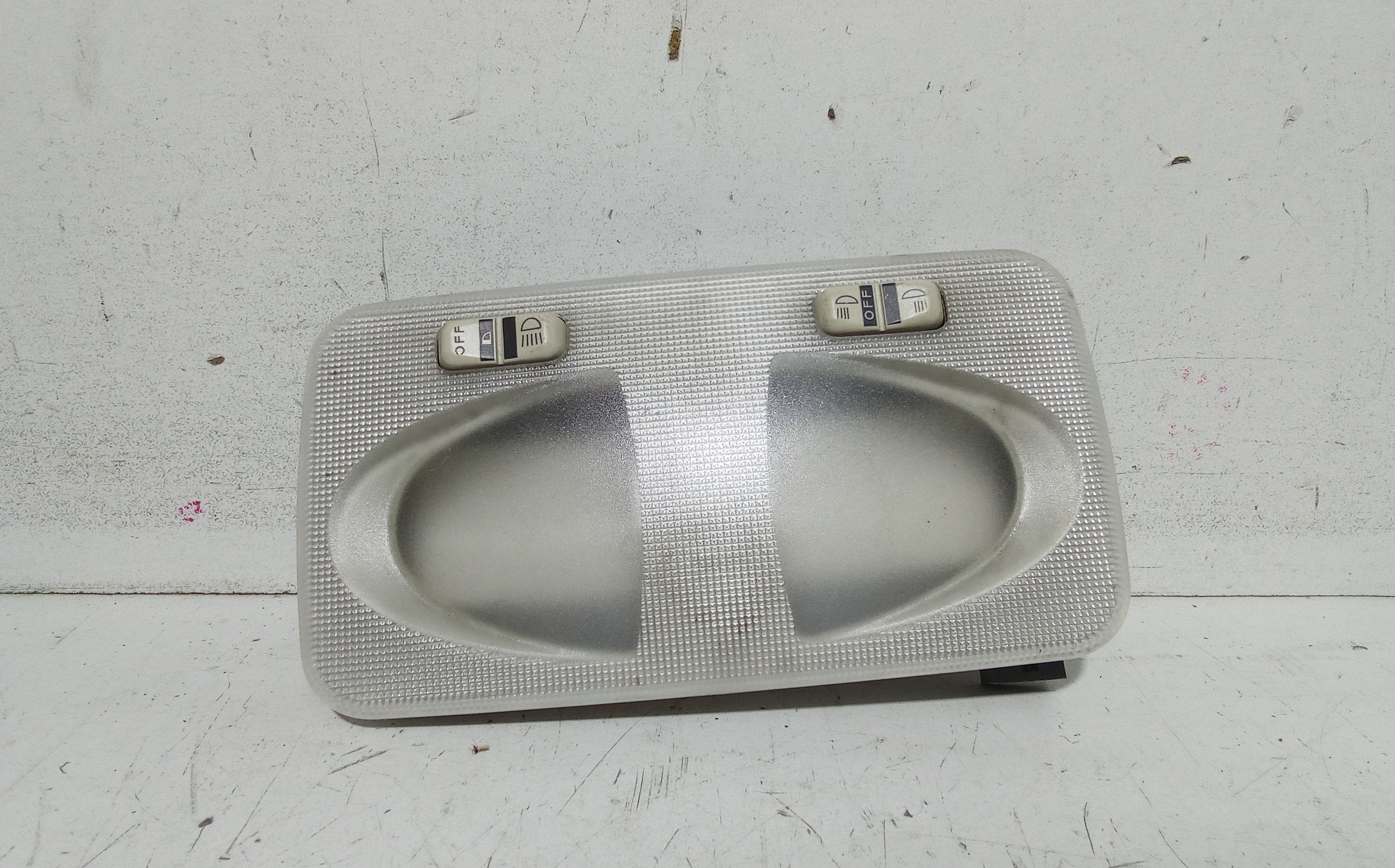 Luce Cortesia Ant. Tetto 735413383 Usato