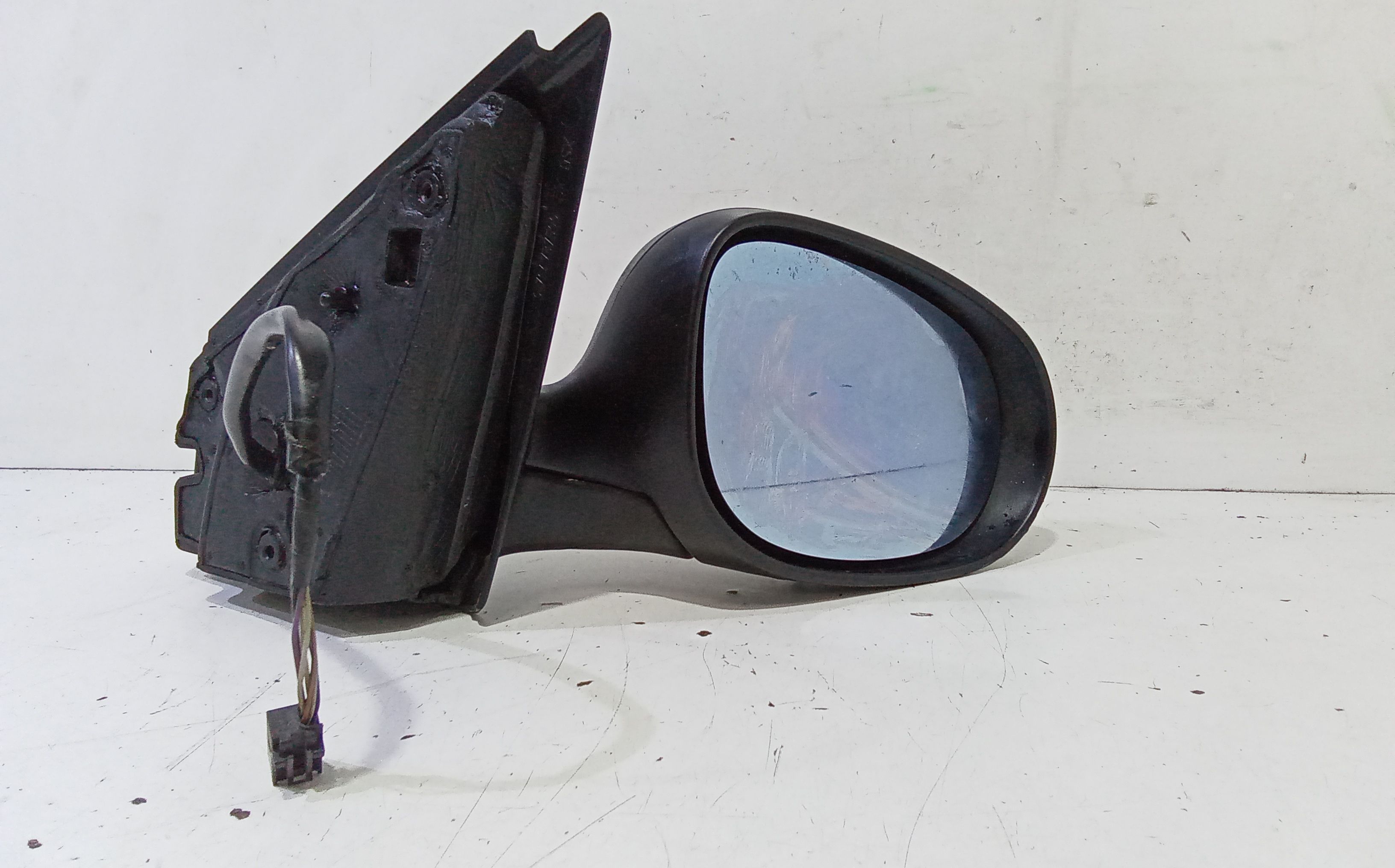 Retrovisore Est. Destro Usato