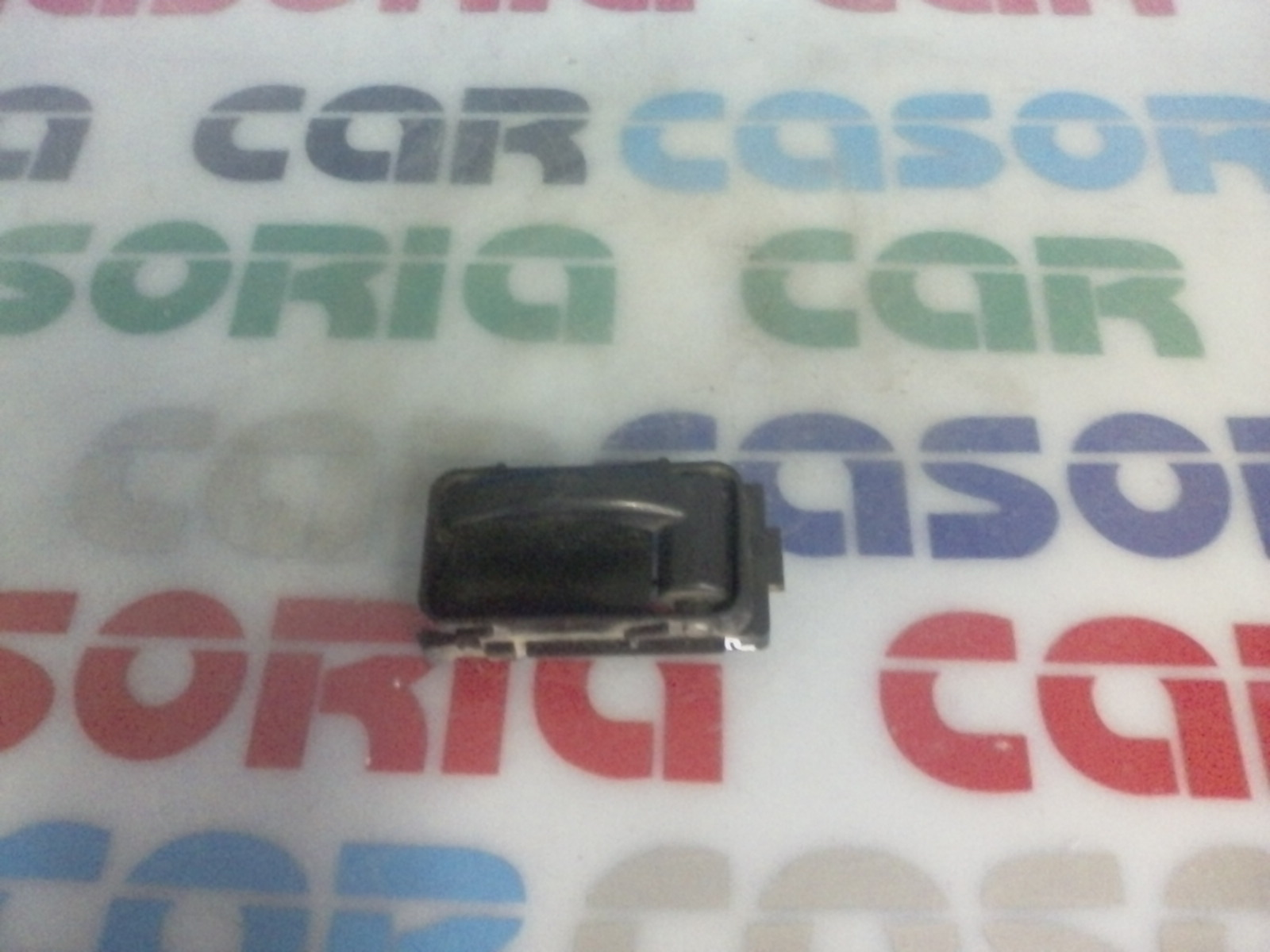 Maniglia Int. Apertura Porta Ant. Sinistro A9017200066 Usato