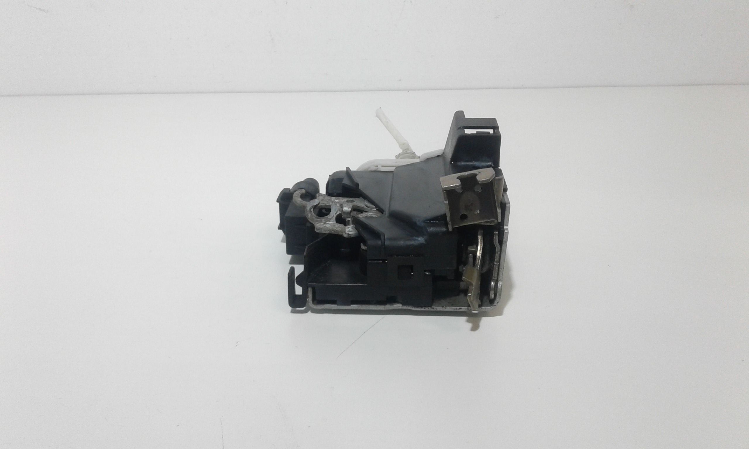 Serratura Porta Ant. Destro 8E1837016C Usato