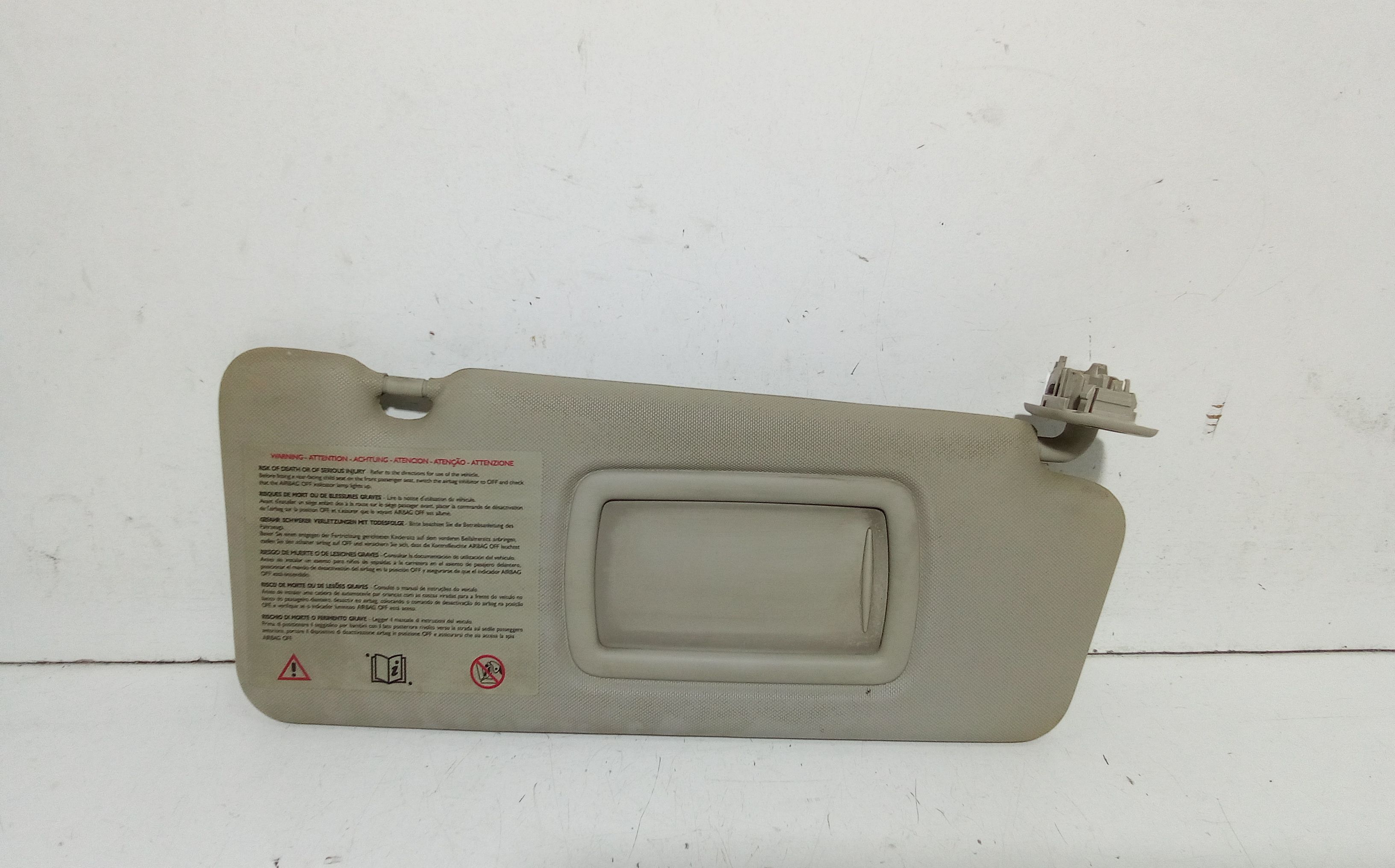 Aletta Parasole Parabrezza Destro 964001446R Usato