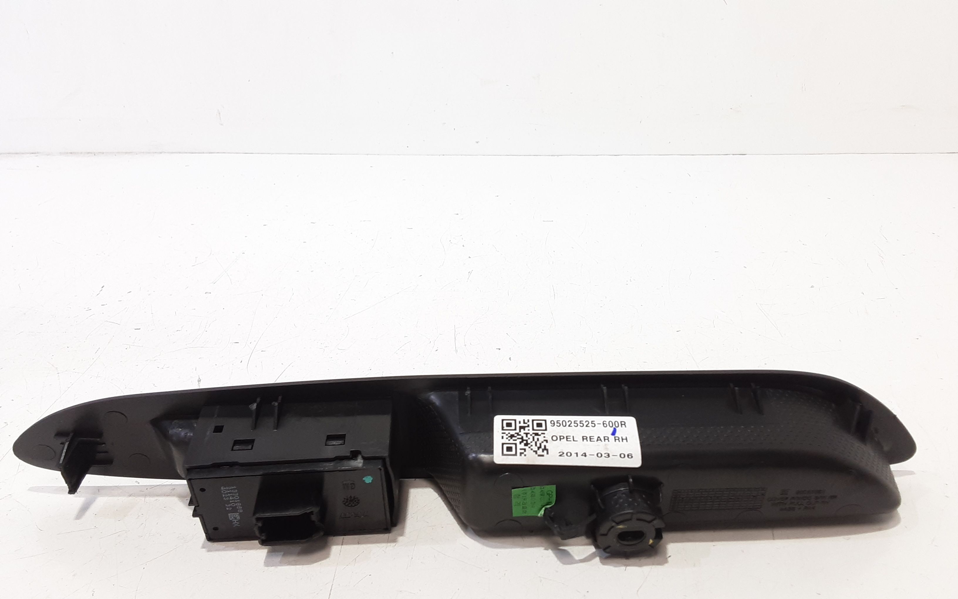 Interruttore Alzacristalli Porta Post. Destro 13301888 Usato