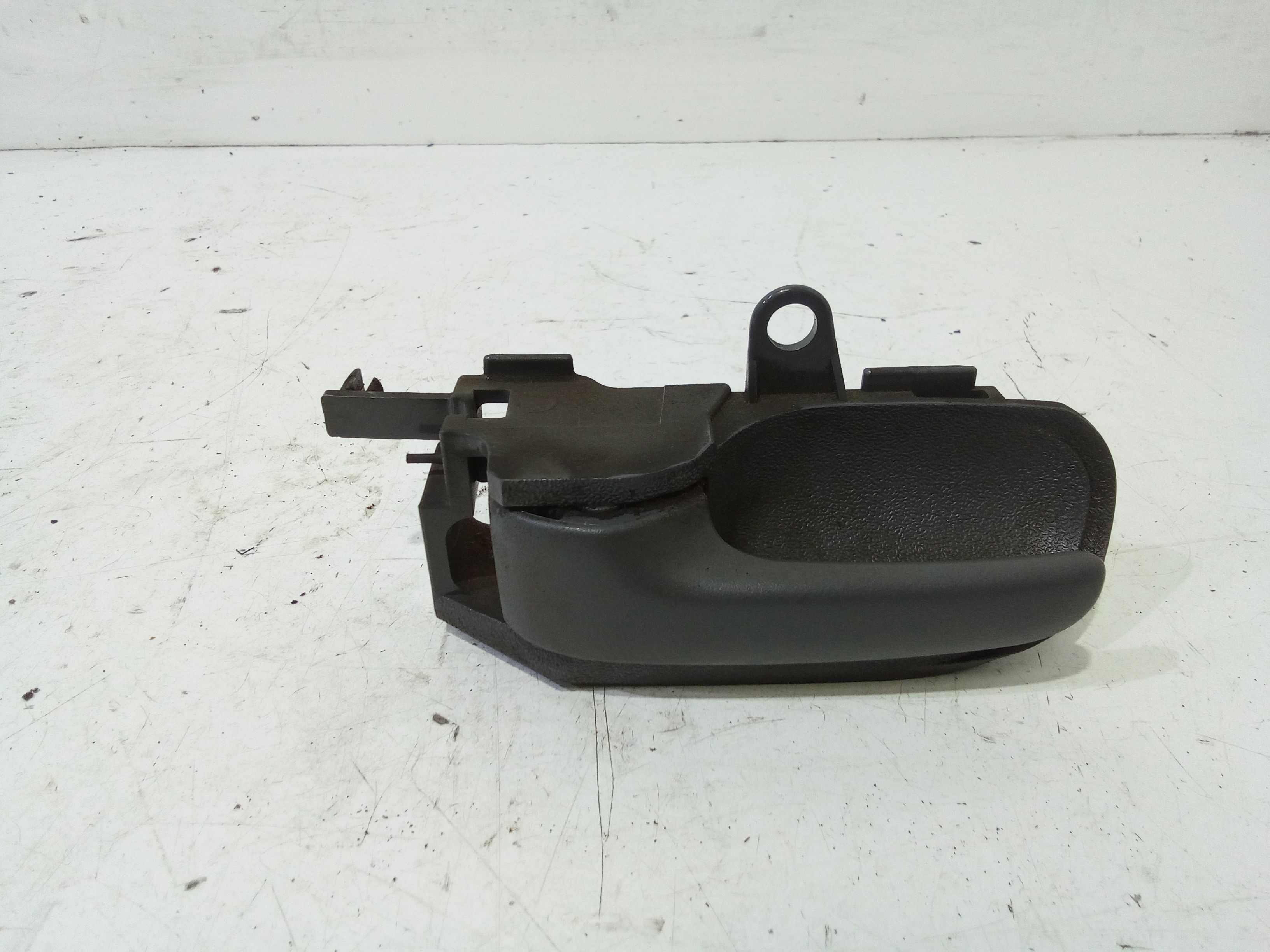 Maniglia Porta Post. Sinistro 692400H011 Usato