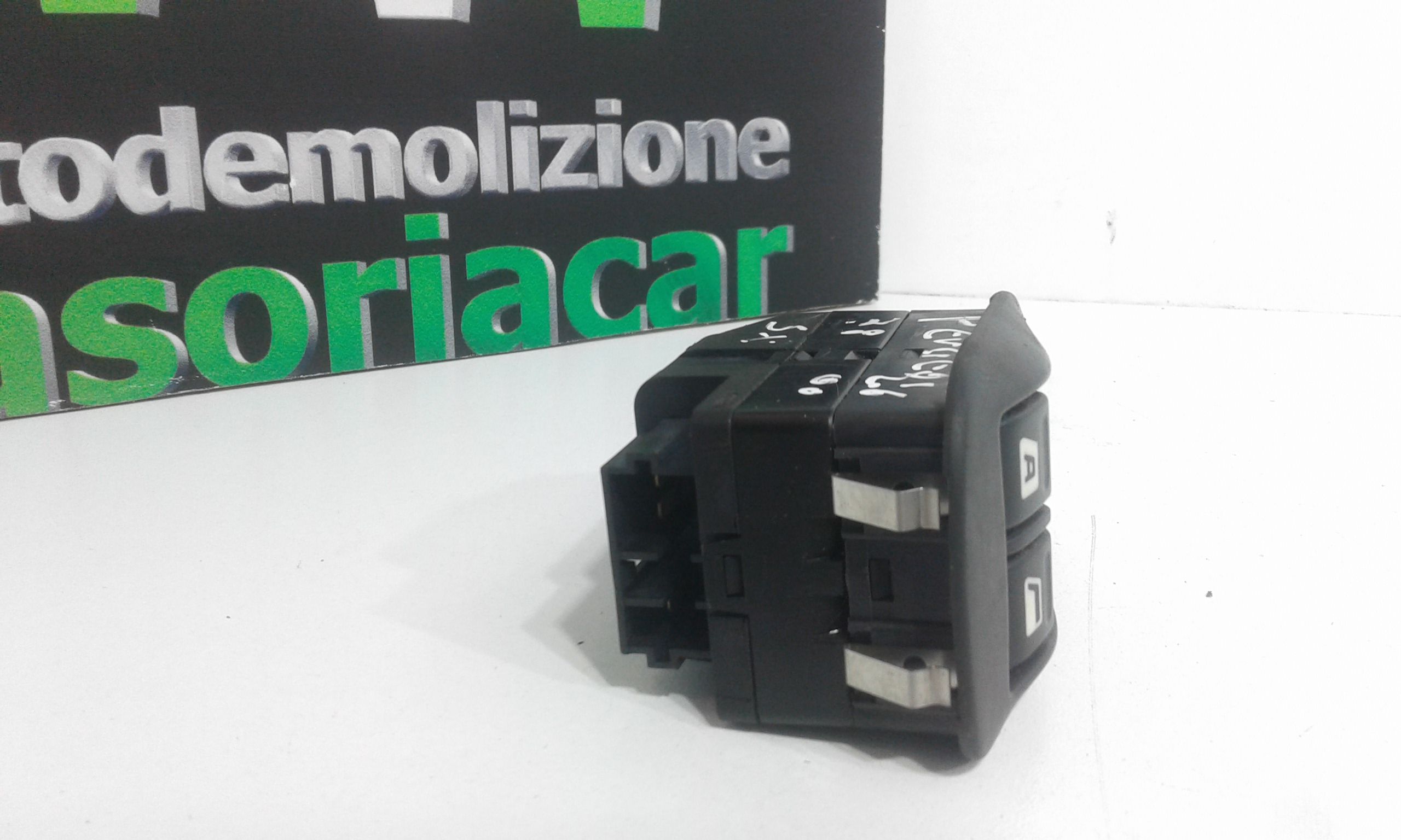 Interruttore Alzacristalli Porta Ant. Sinistro Usato