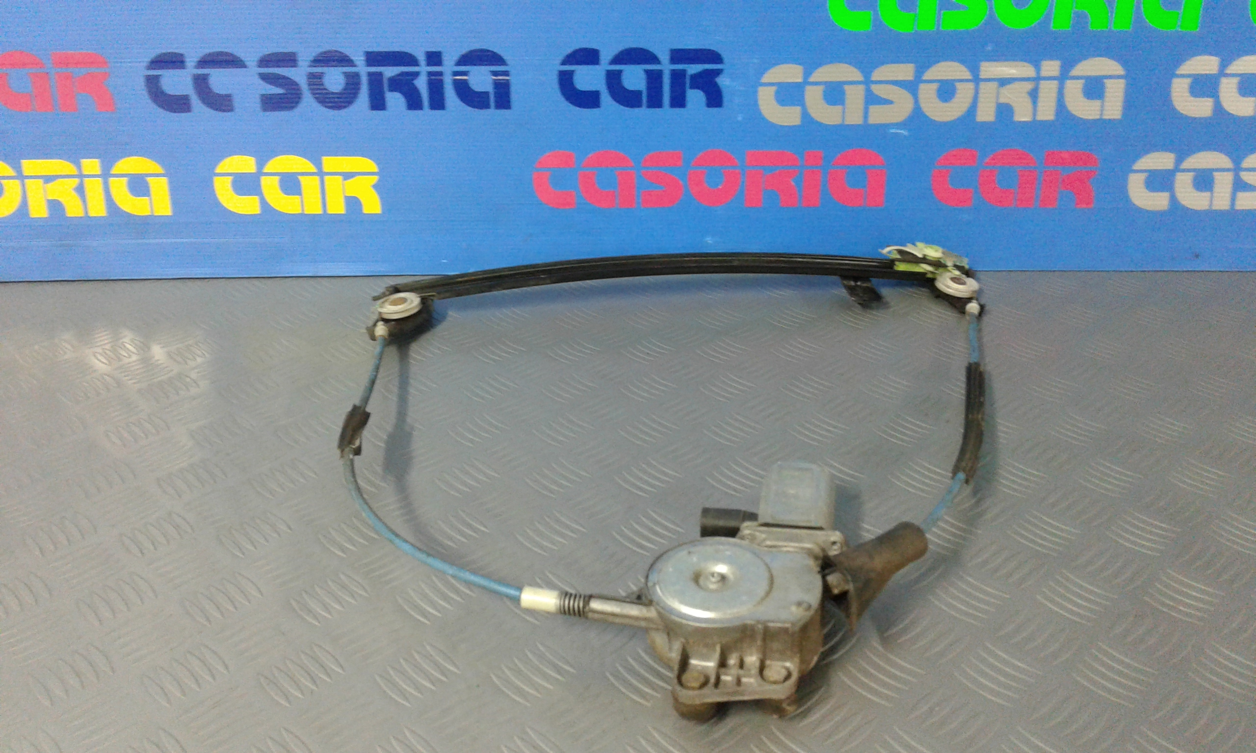 Alzacristallo Porta Ant. Destro Usato