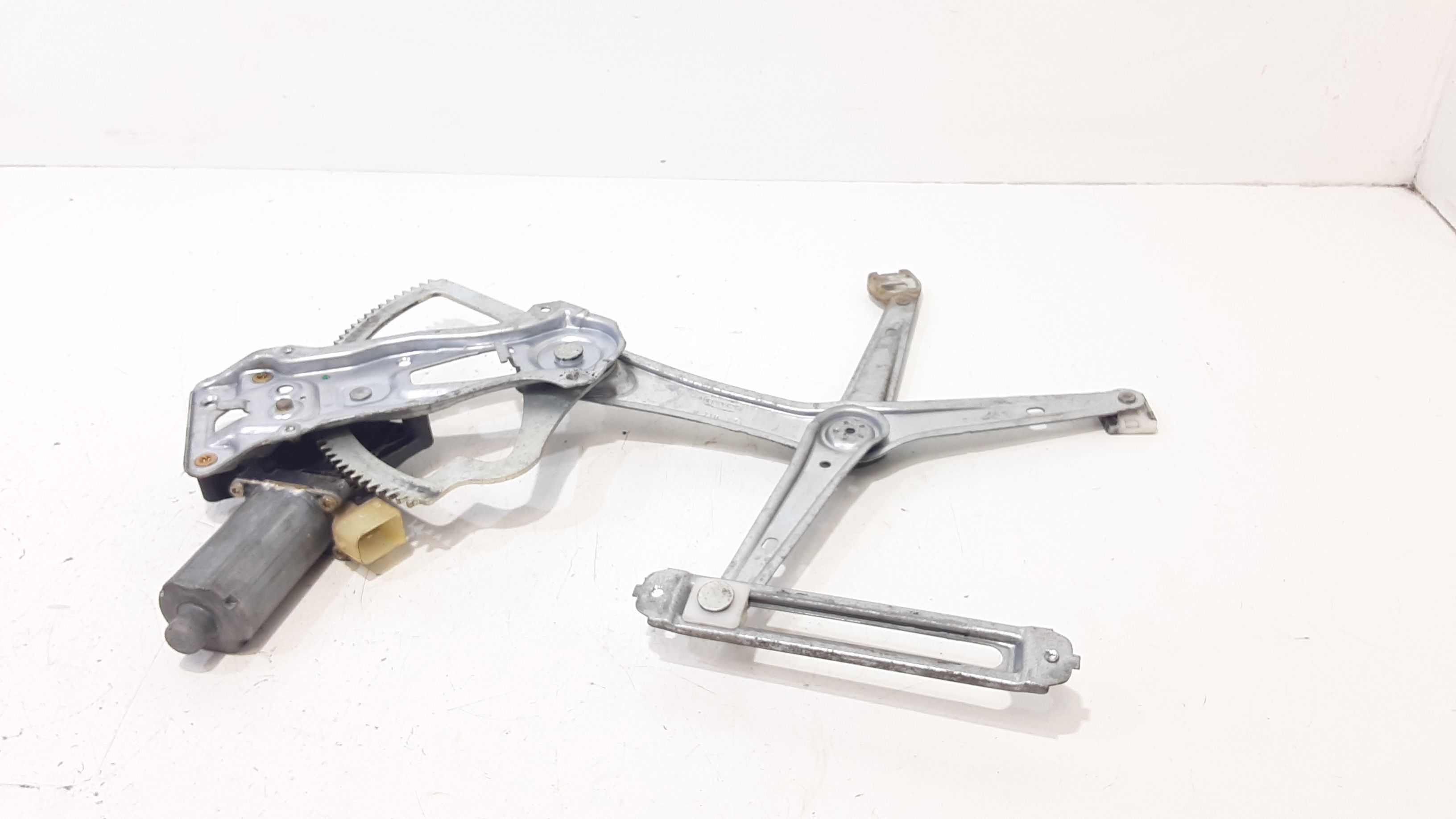 Alzacristallo Porta Ant. Destro Usato