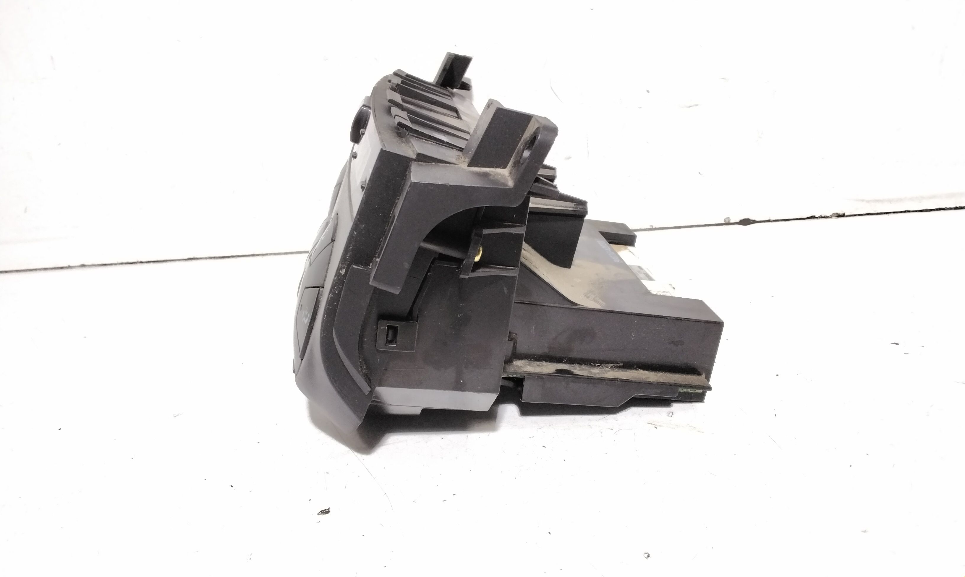 Blocco Comando Climatizzazione 5551942080 Usato