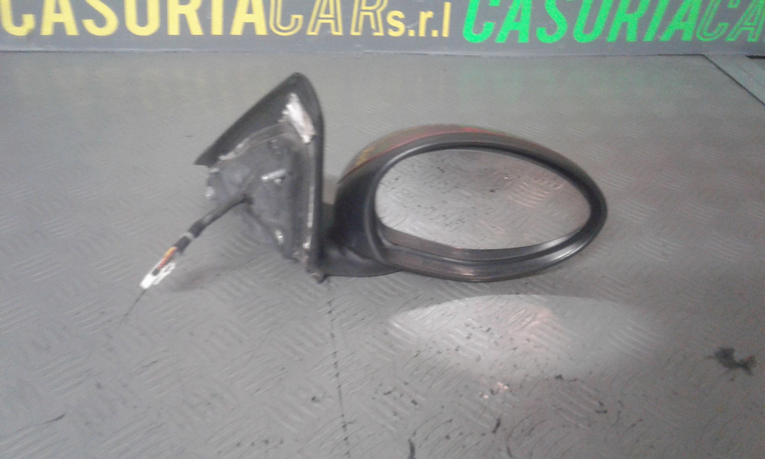 Retrovisore Est. Destro Usato