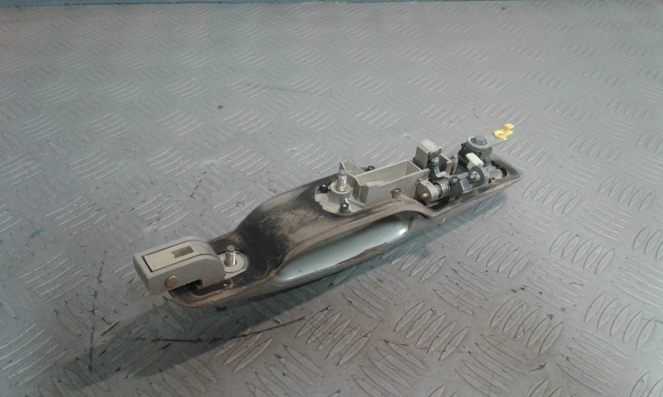 Maniglia Porta Ant. Sinistro 7245008010SAF Usato