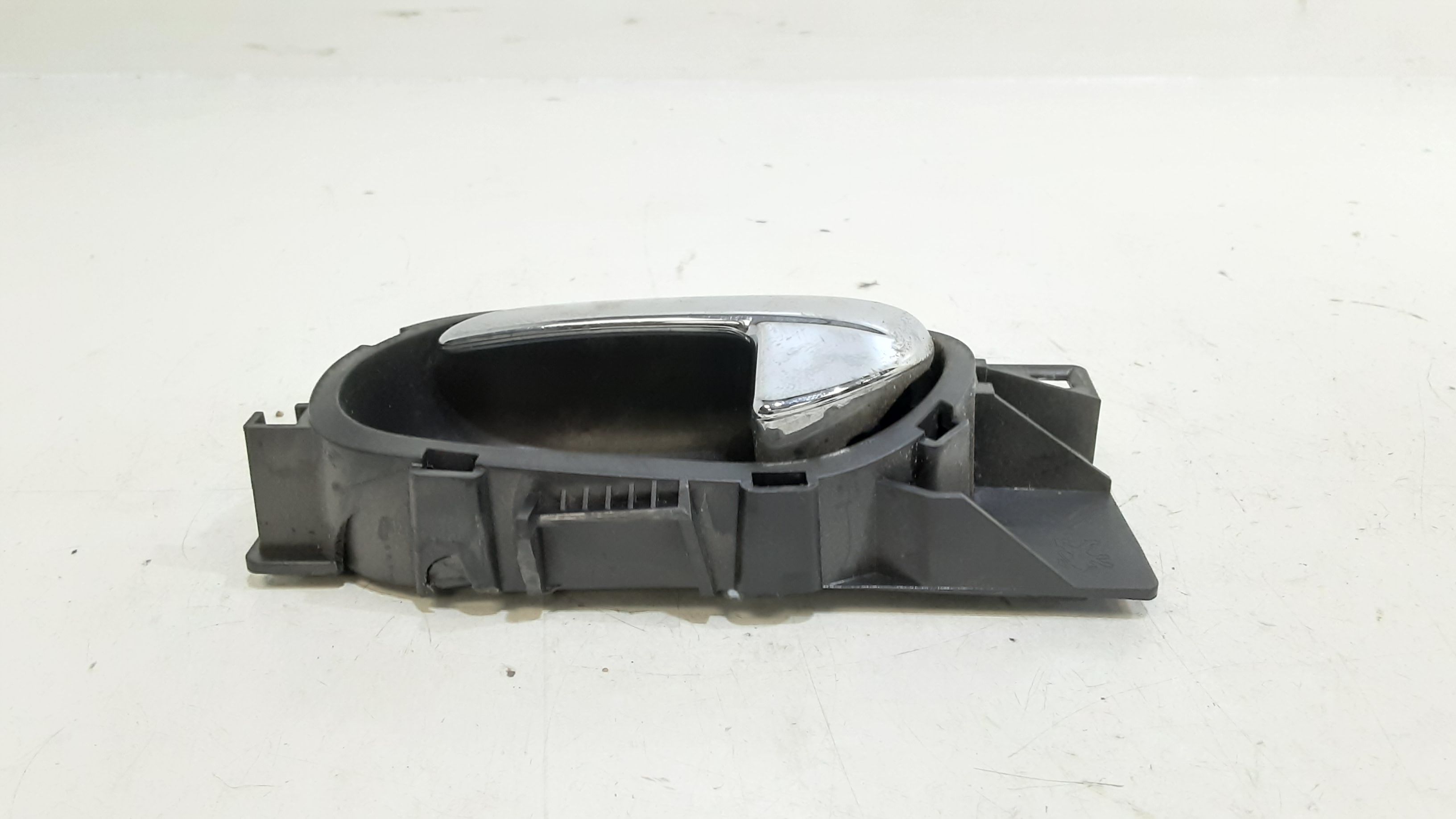 Maniglia Int. Apertura Porta Ant. Sinistro 9143L9 Usato