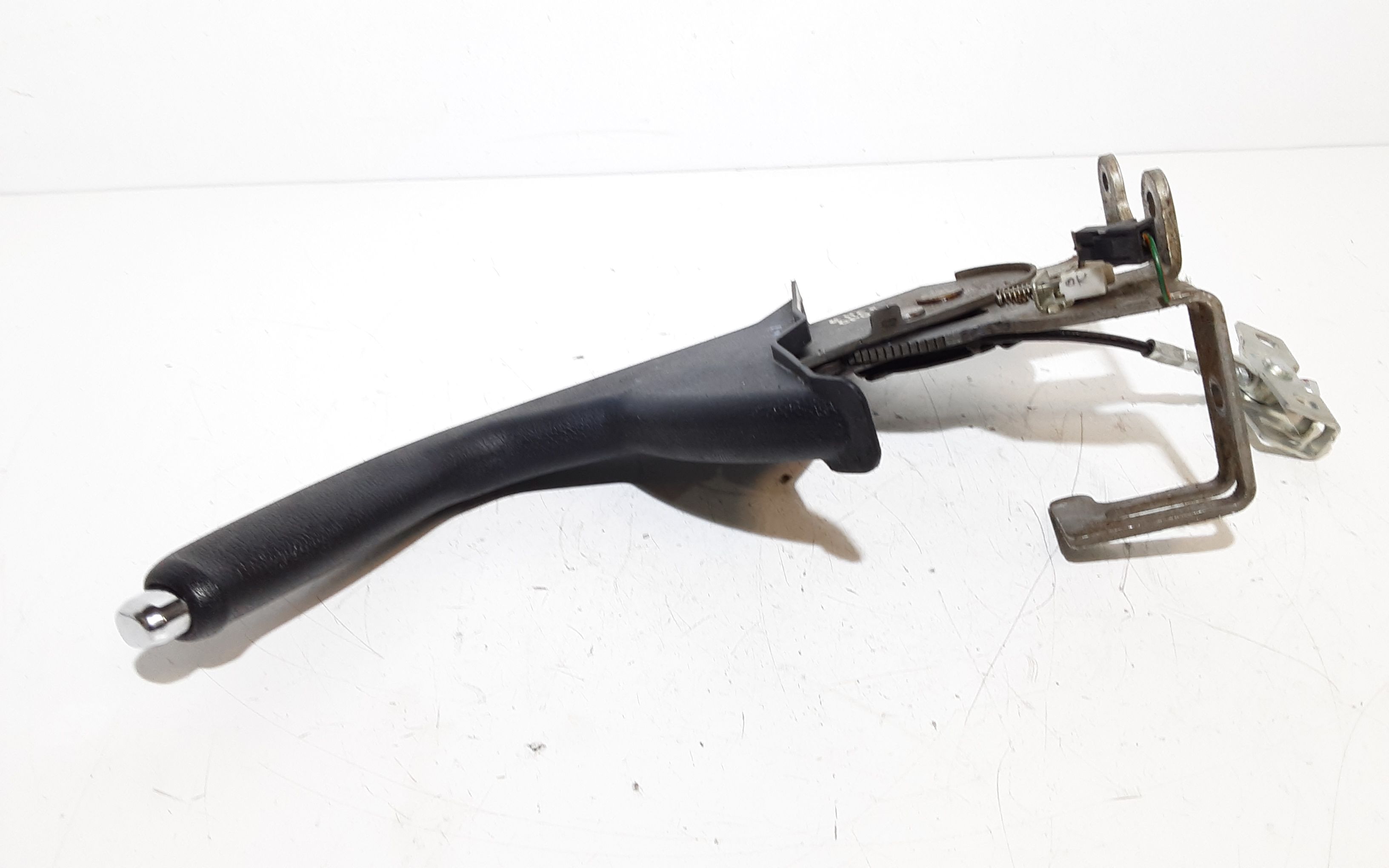 Leva Freno Stazionamento 597101J0009P Usato