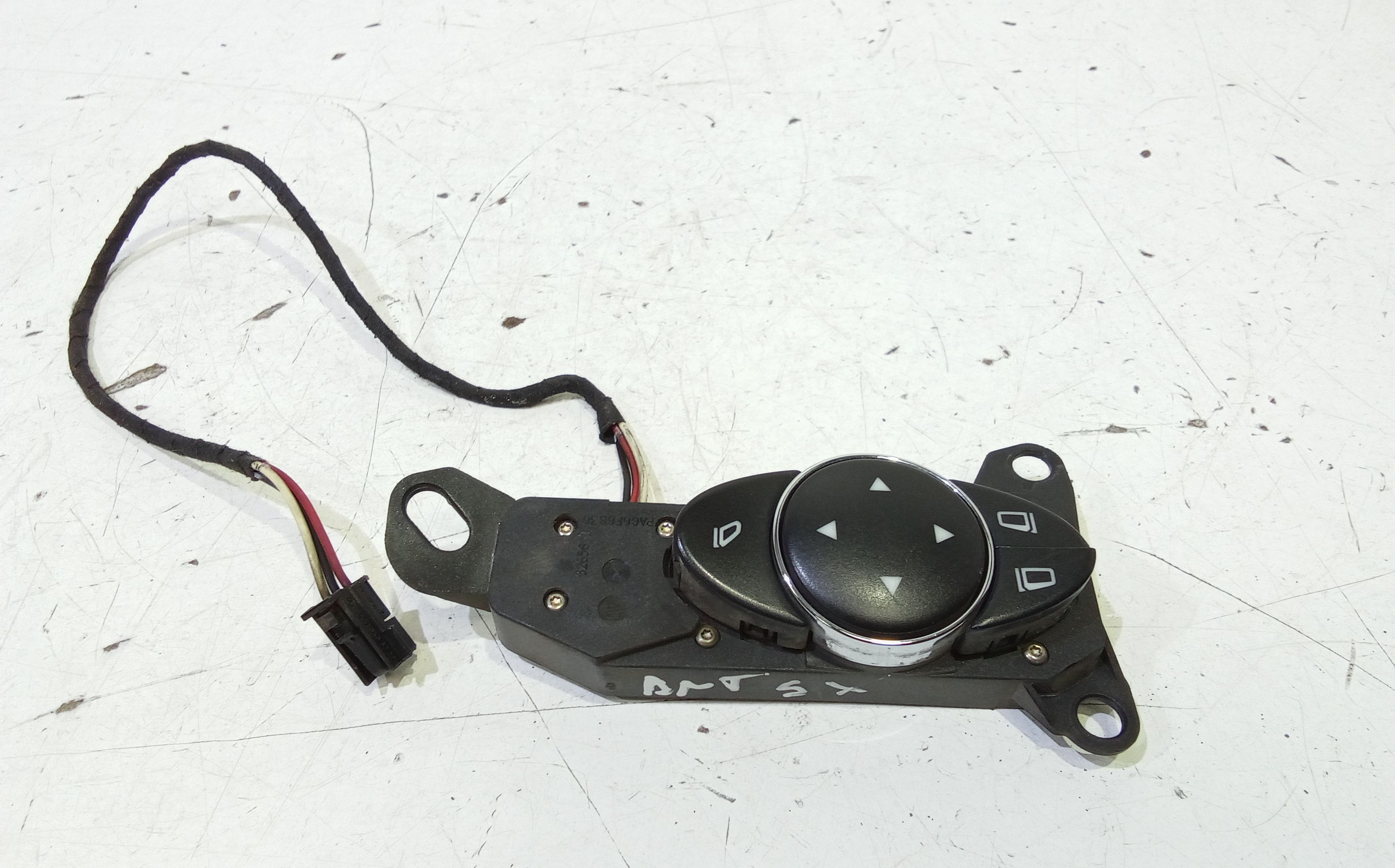 Interruttore Regolazione Retrovisore Est. A21182153797C45 Usato