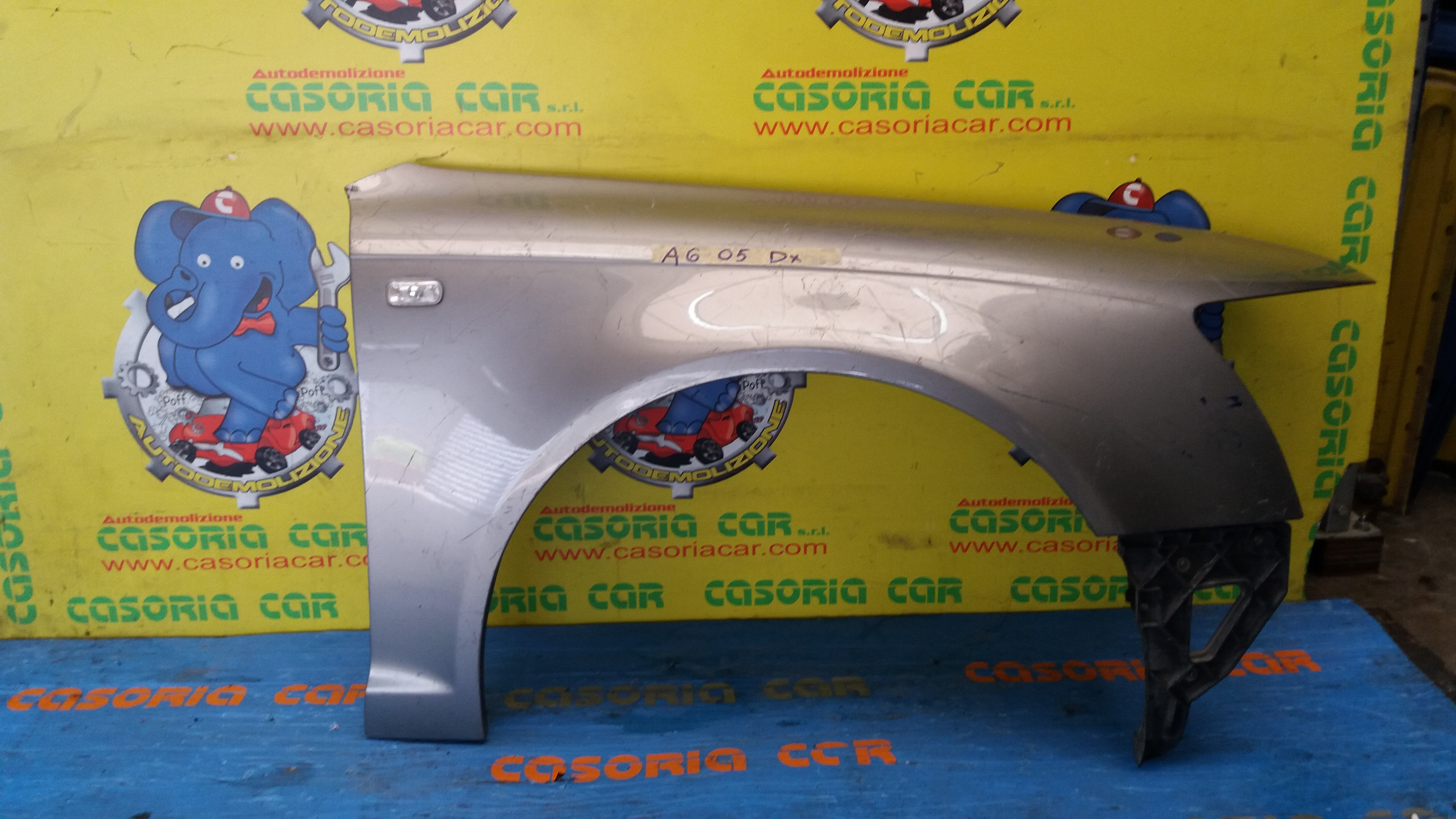 Parafango Ant. Destro 4Z7821104 Usato