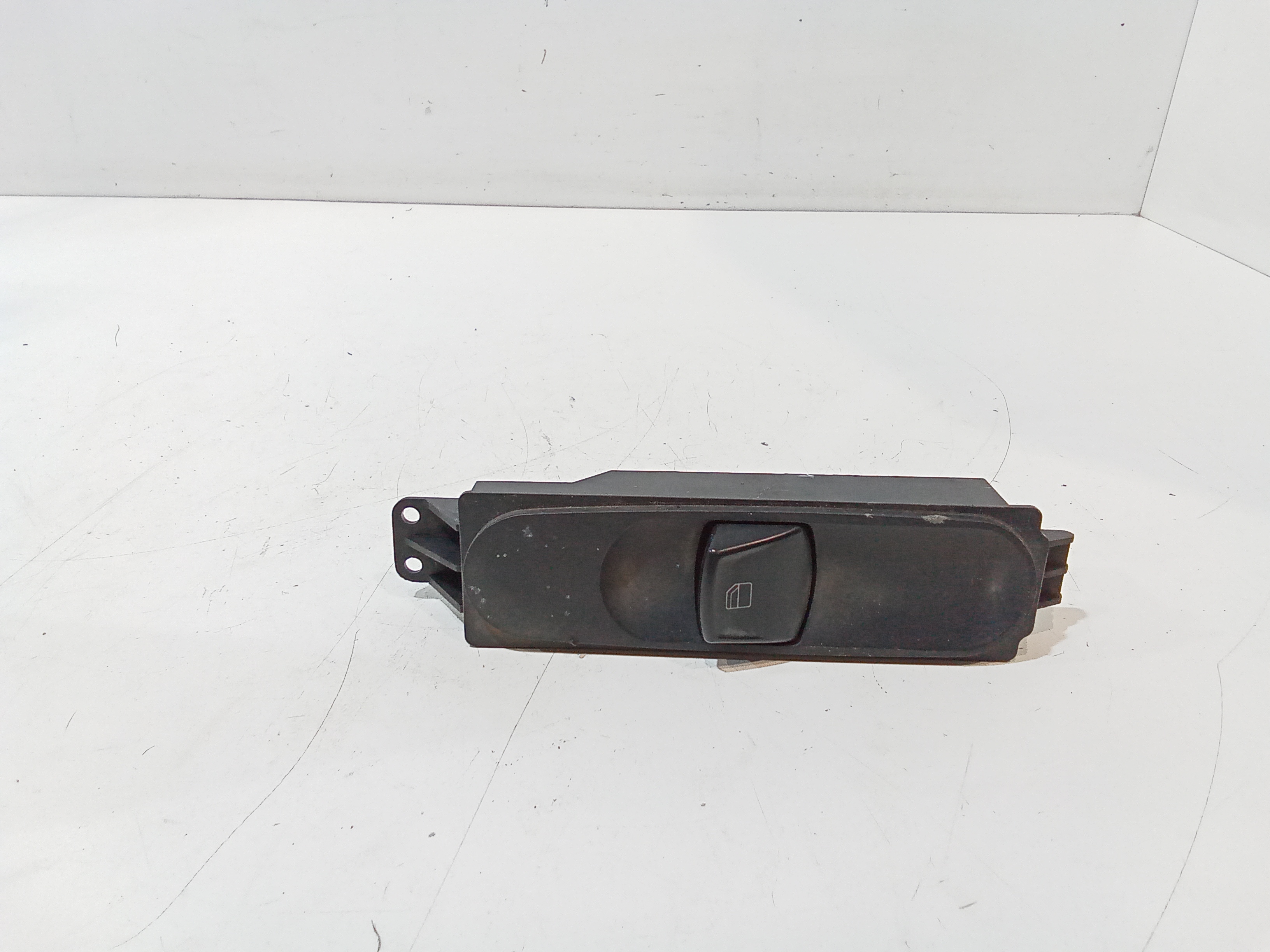 Interruttore Alzacristalli Porta Ant. Destro Usato