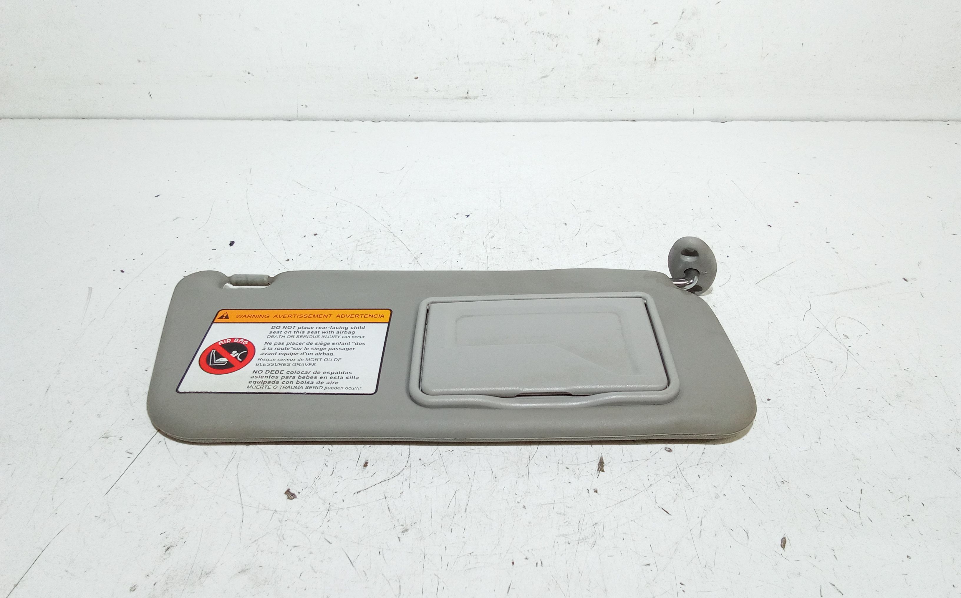 Aletta Parasole Parabrezza Destro 96658514 Usato