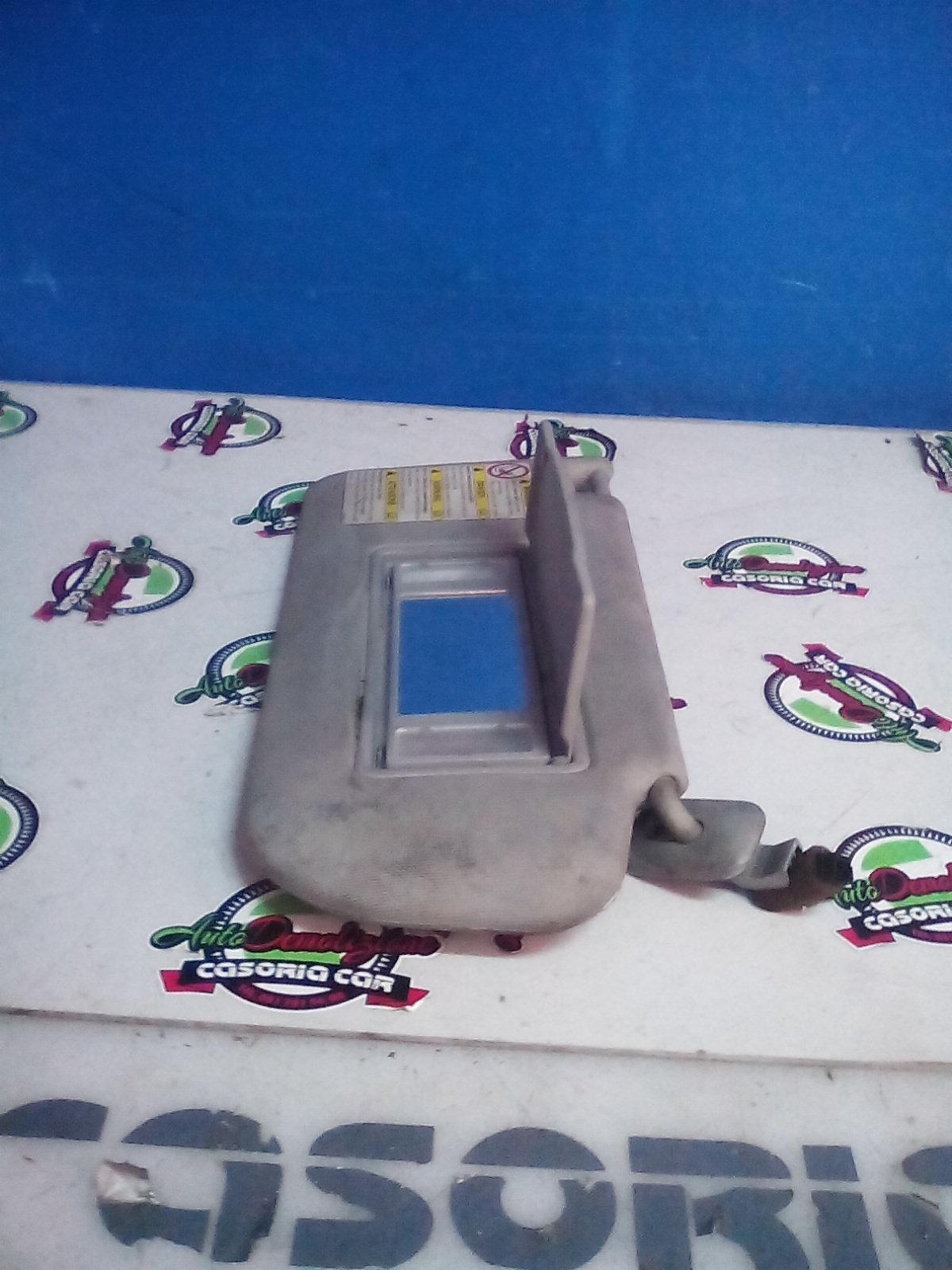 Aletta Parasole Parabrezza Destro GJ6A69270C34 Usato