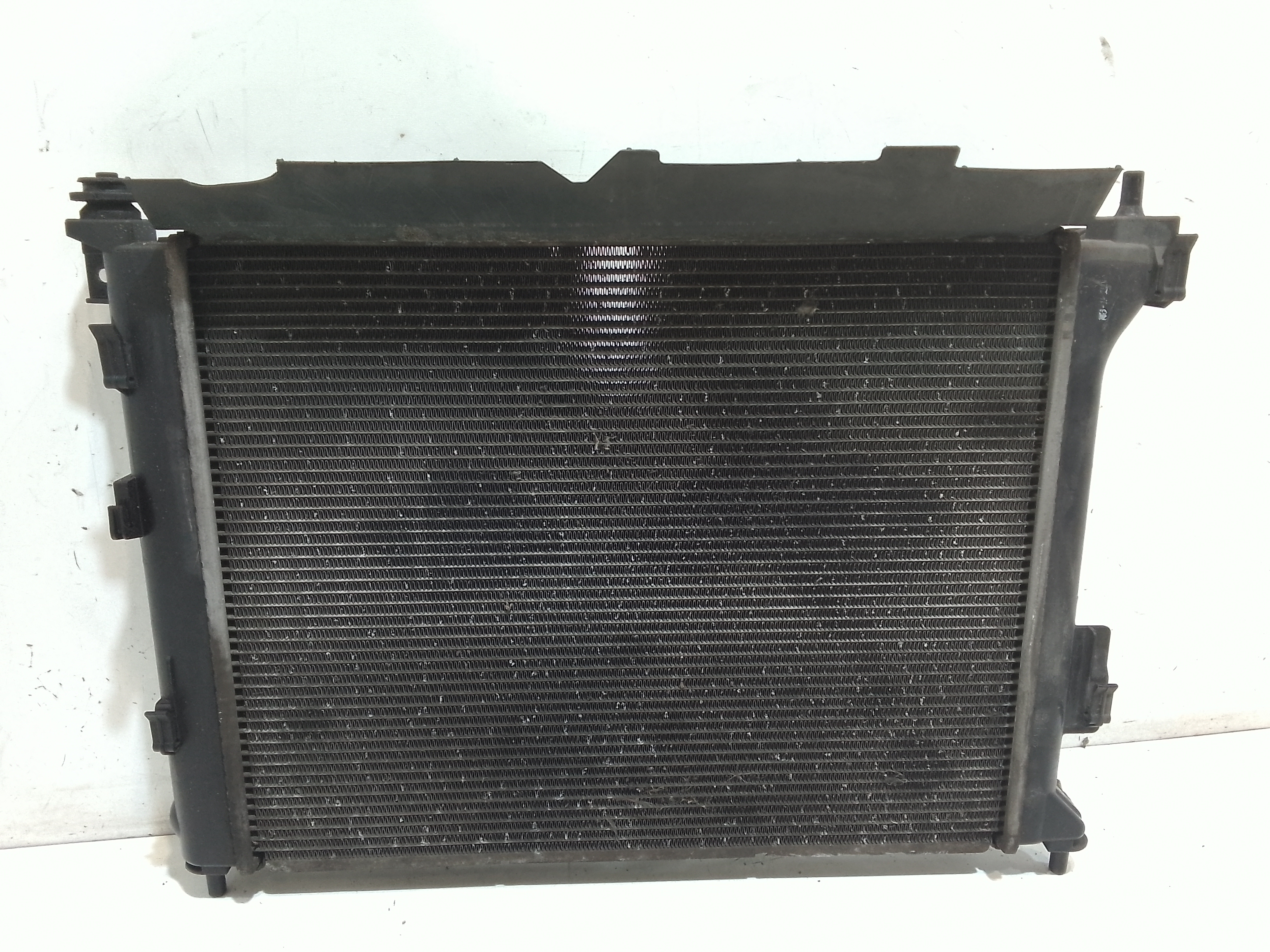 Radiatore 253101J000 Usato