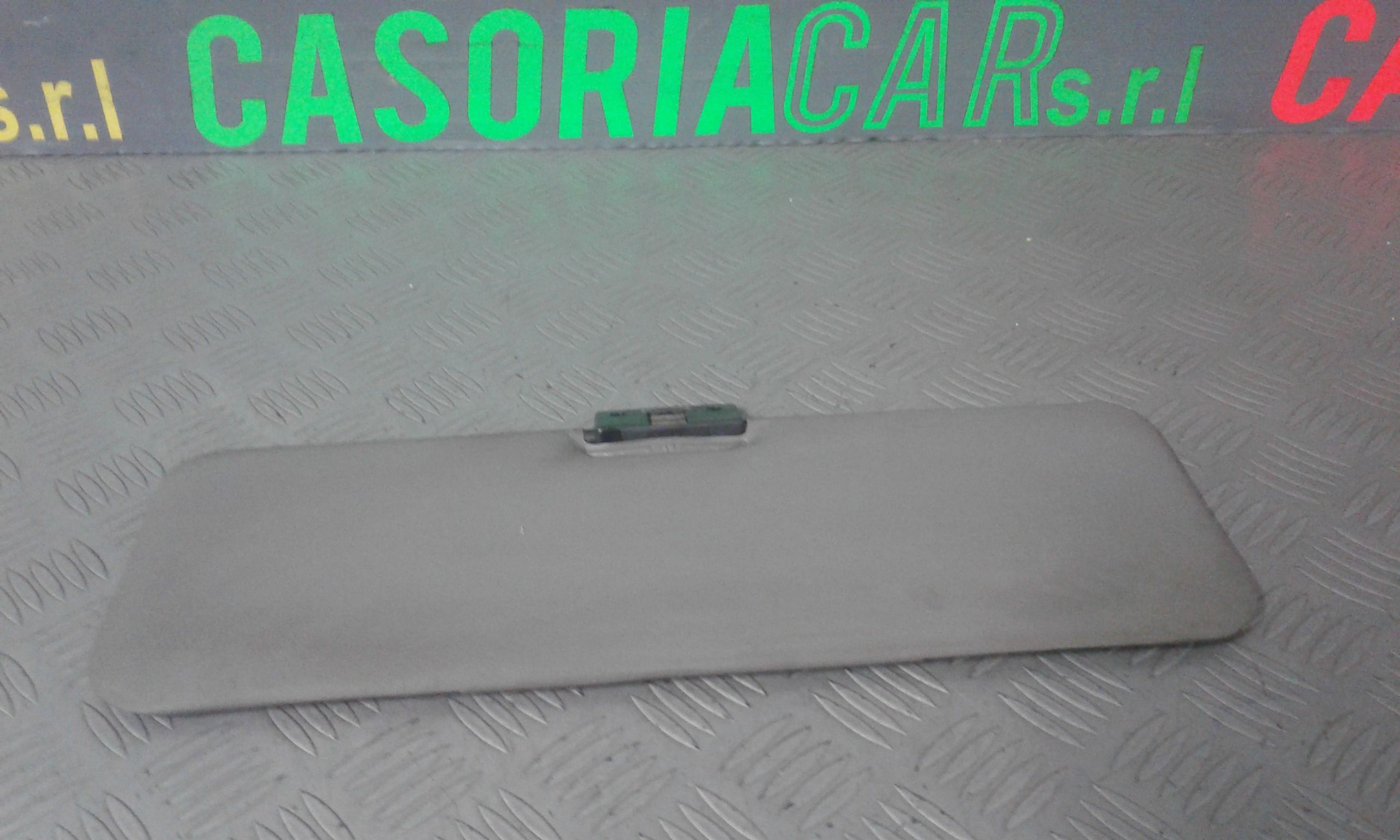 Aletta Parasole Parabrezza Sinistro 182427480 Usato