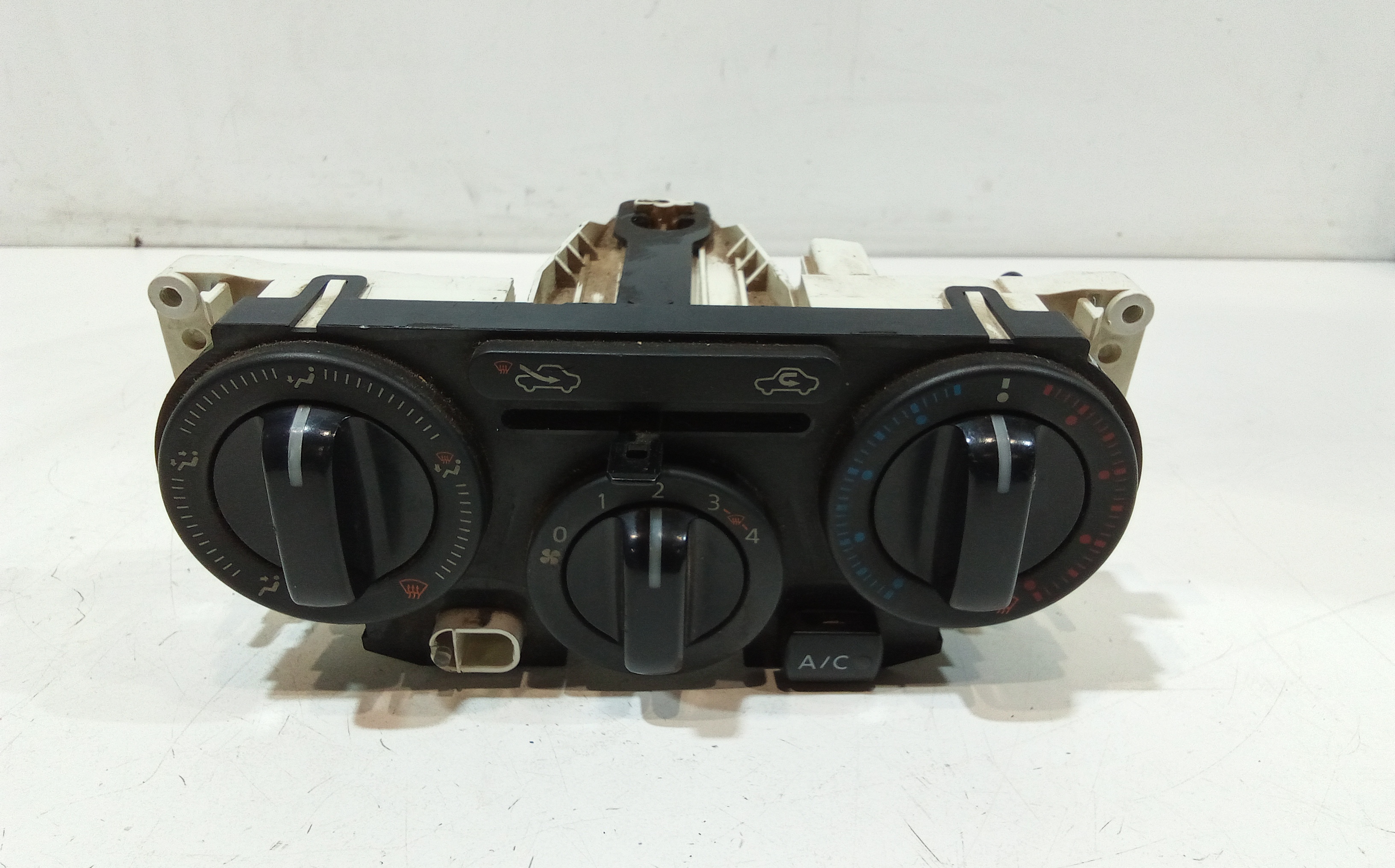 Blocco Comando Climatizzazione Usato