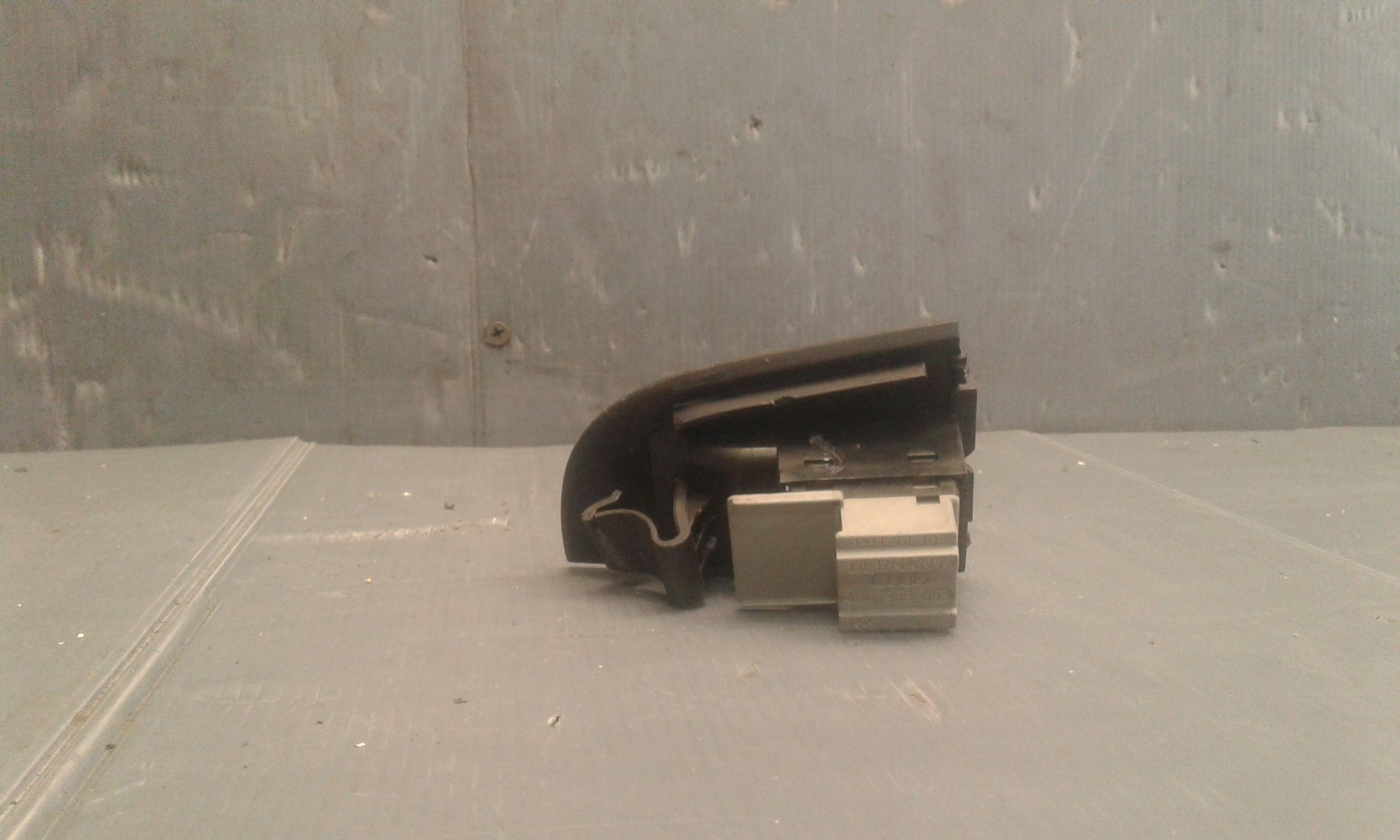 Interruttore Alzacristalli Porta Ant. Destro Usato