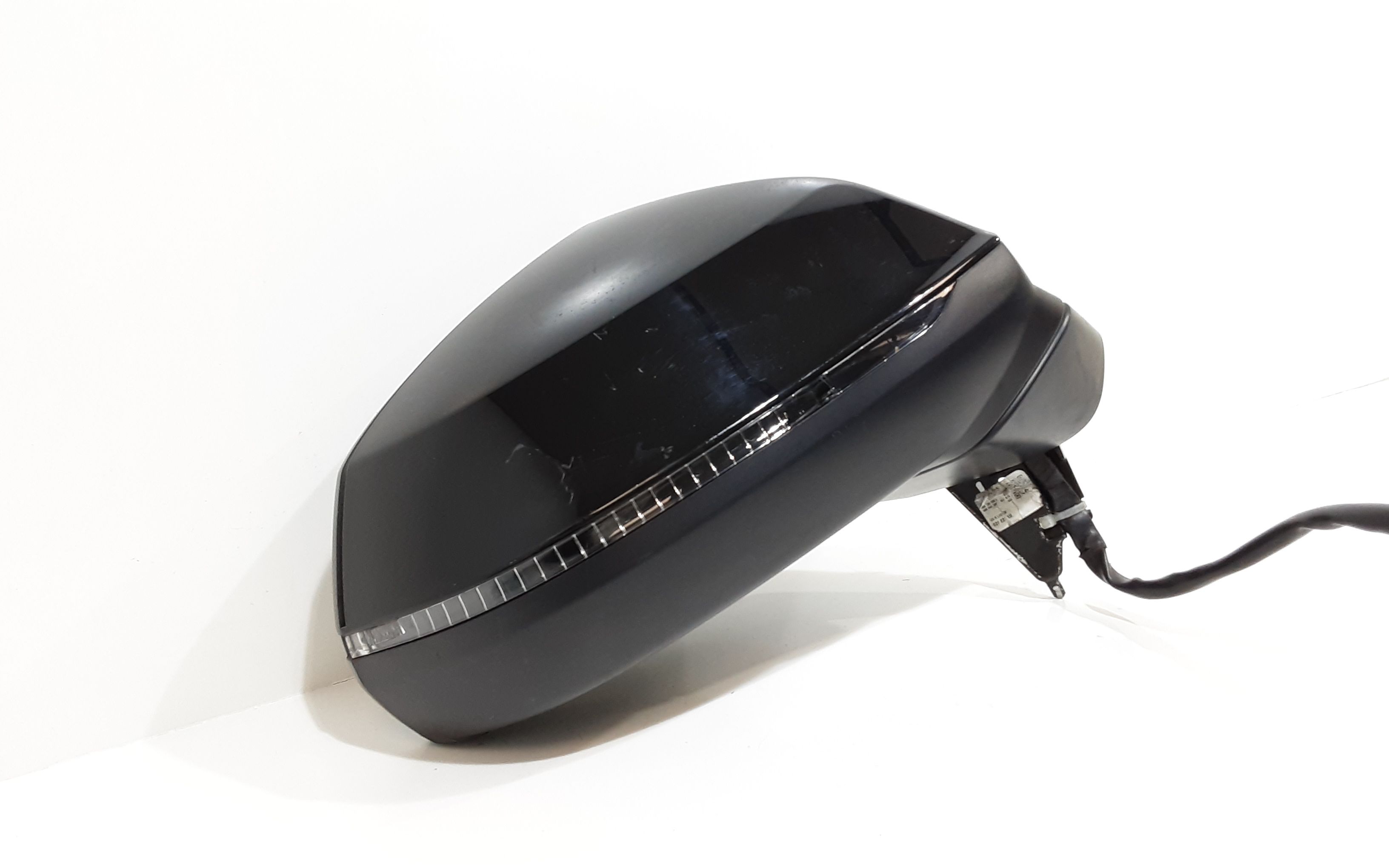 Retrovisore Est. Destro Usato