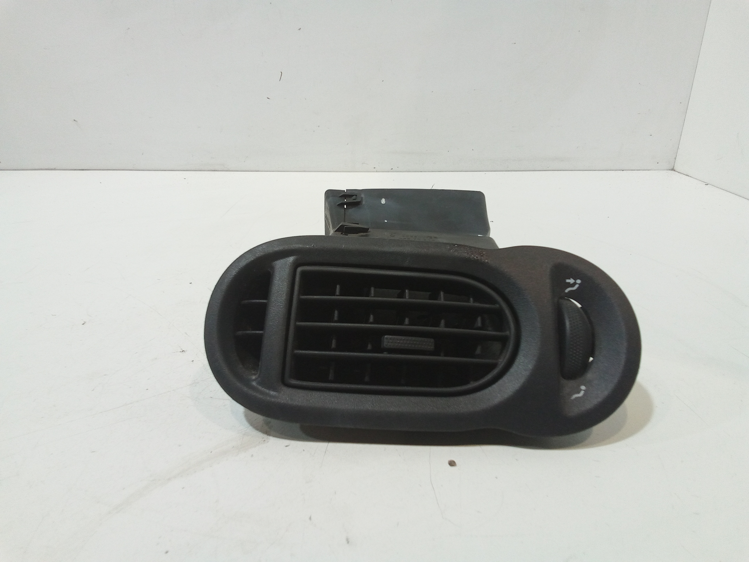 Condotto Aria Bocchette Lat. Cruscotto Sinistro Usato