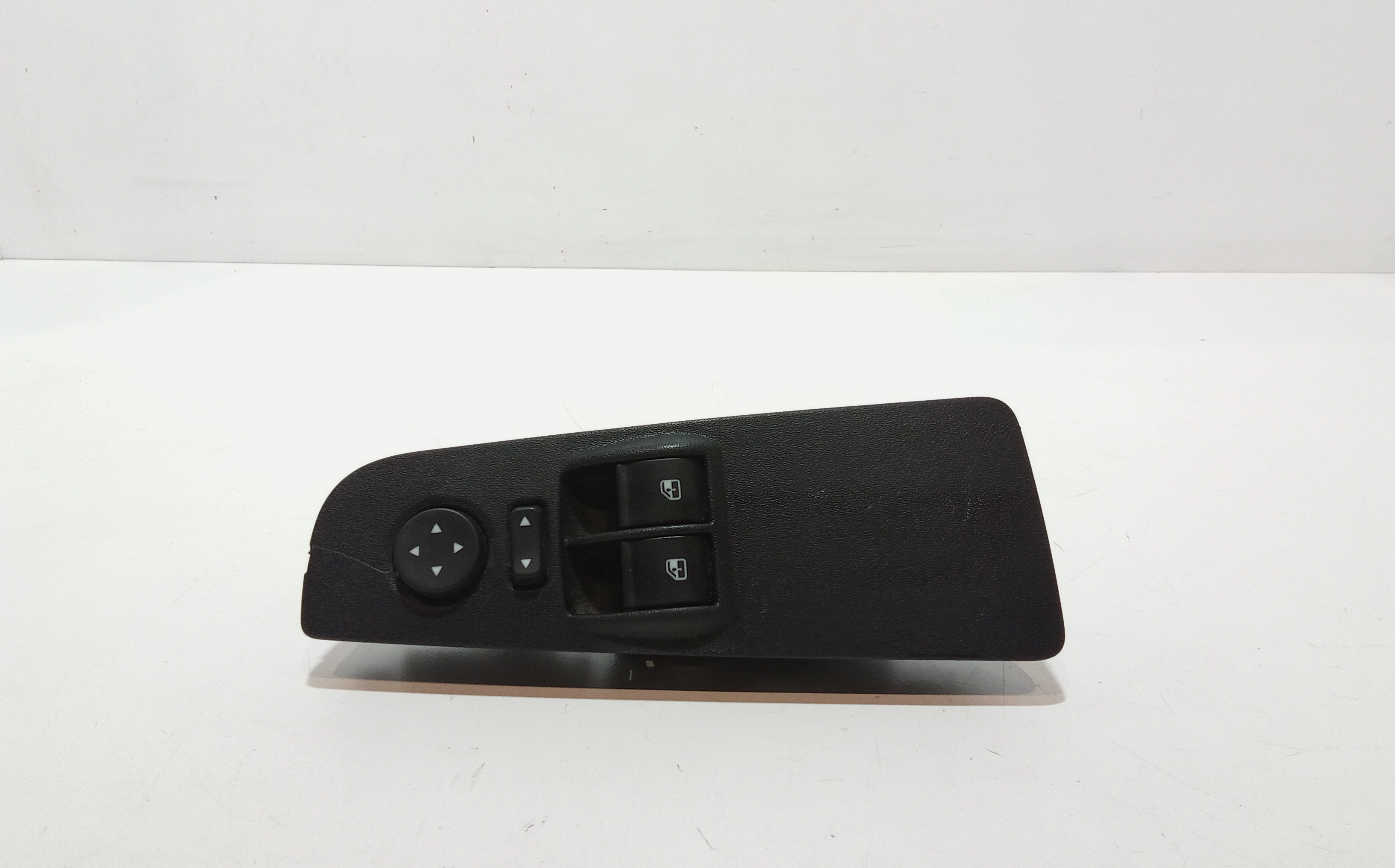 Interruttore Alzacristalli Porta Ant. Destro Usato