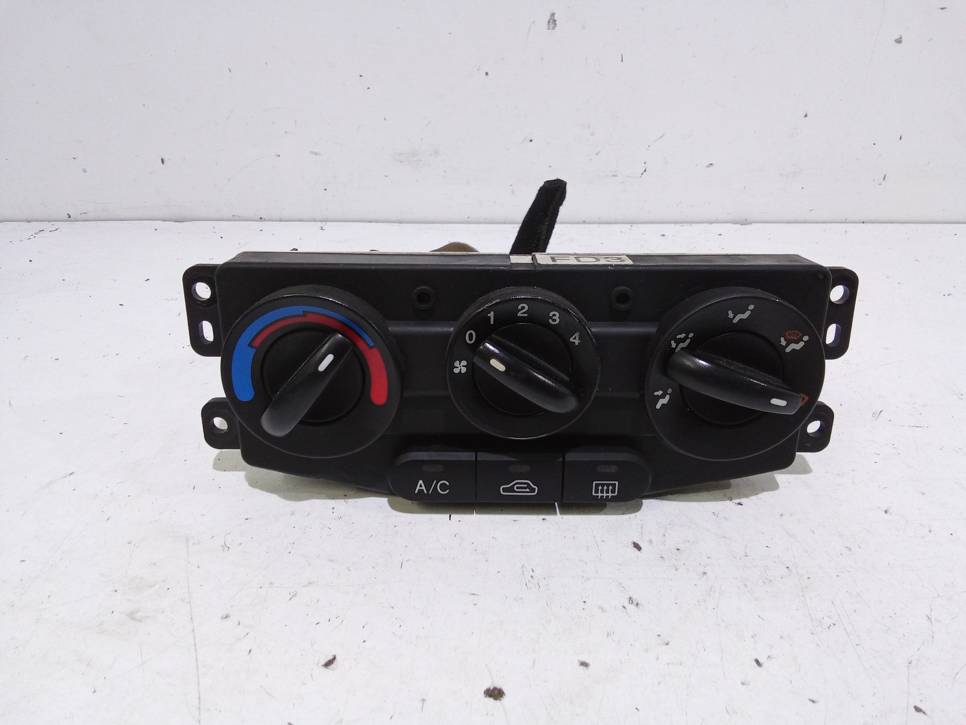 Blocco Comando Climatizzazione 0K30D61190C Usato