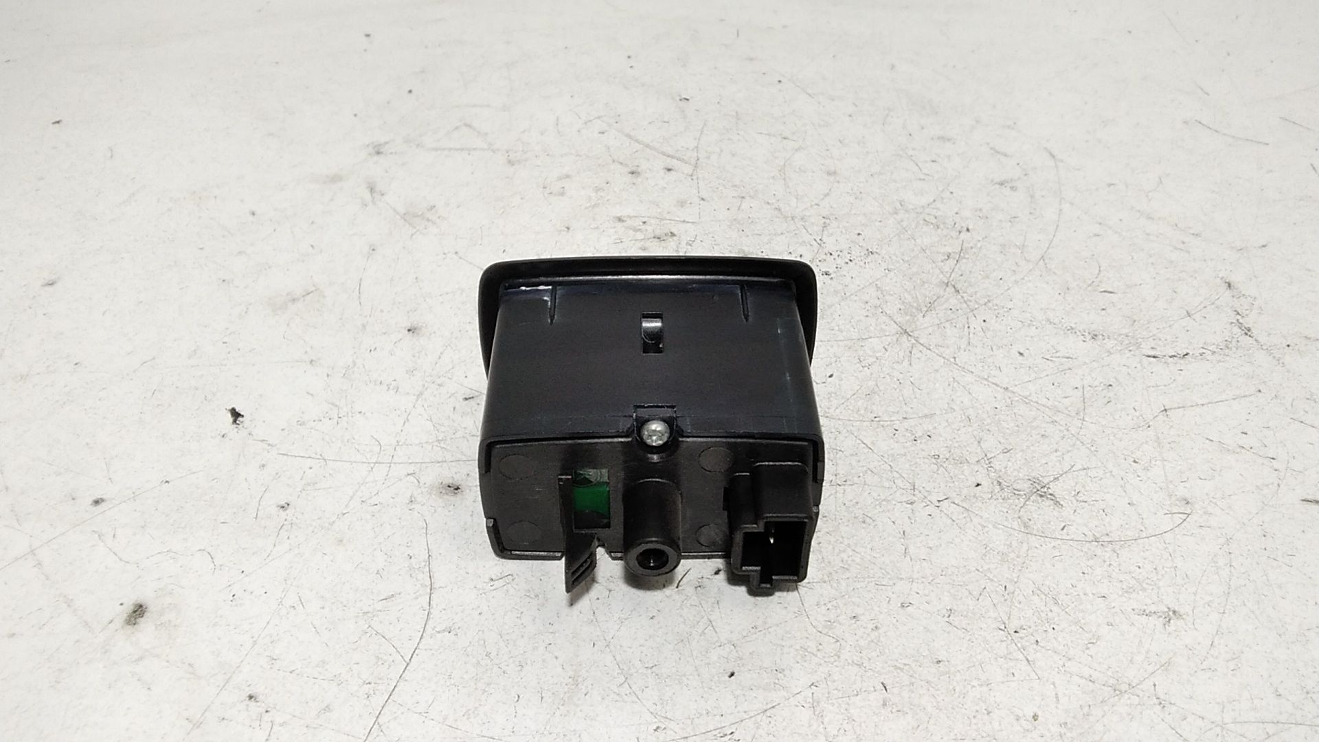 Interruttore Alzacristalli Porta Post. Destro A25182005109174 Usato