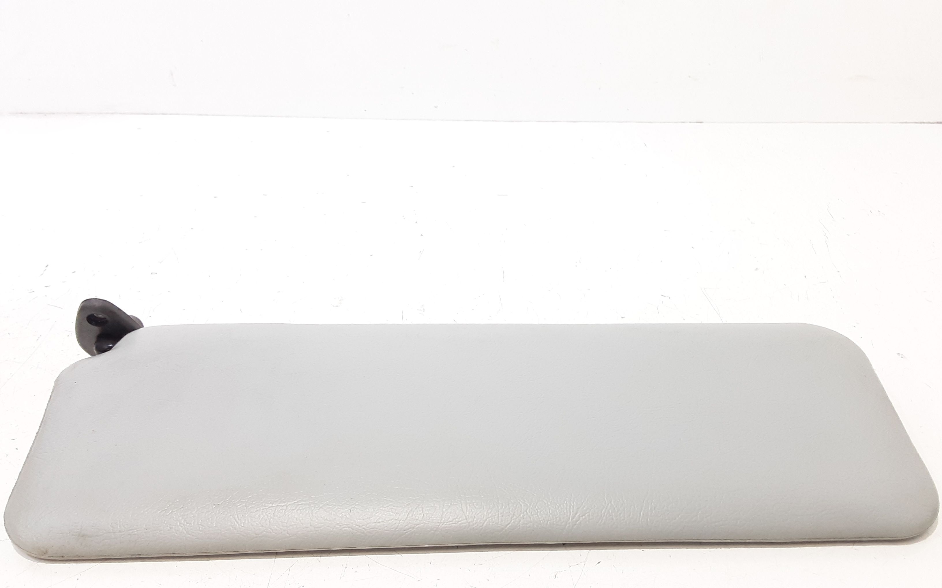 Aletta Parasole Parabrezza Destro 7431087Z02030 Usato