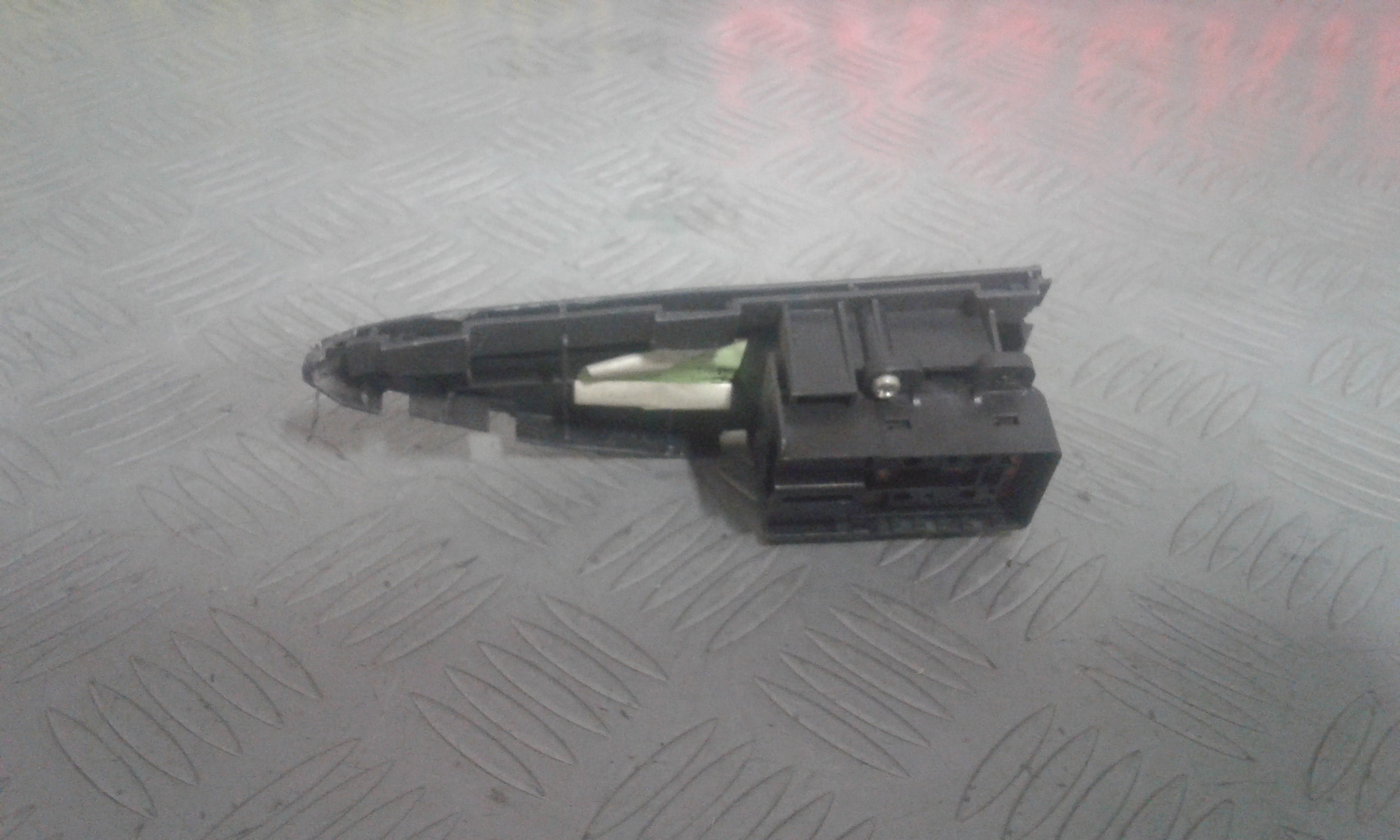 Interruttore Alzacristalli Porta Post. Destro Usato