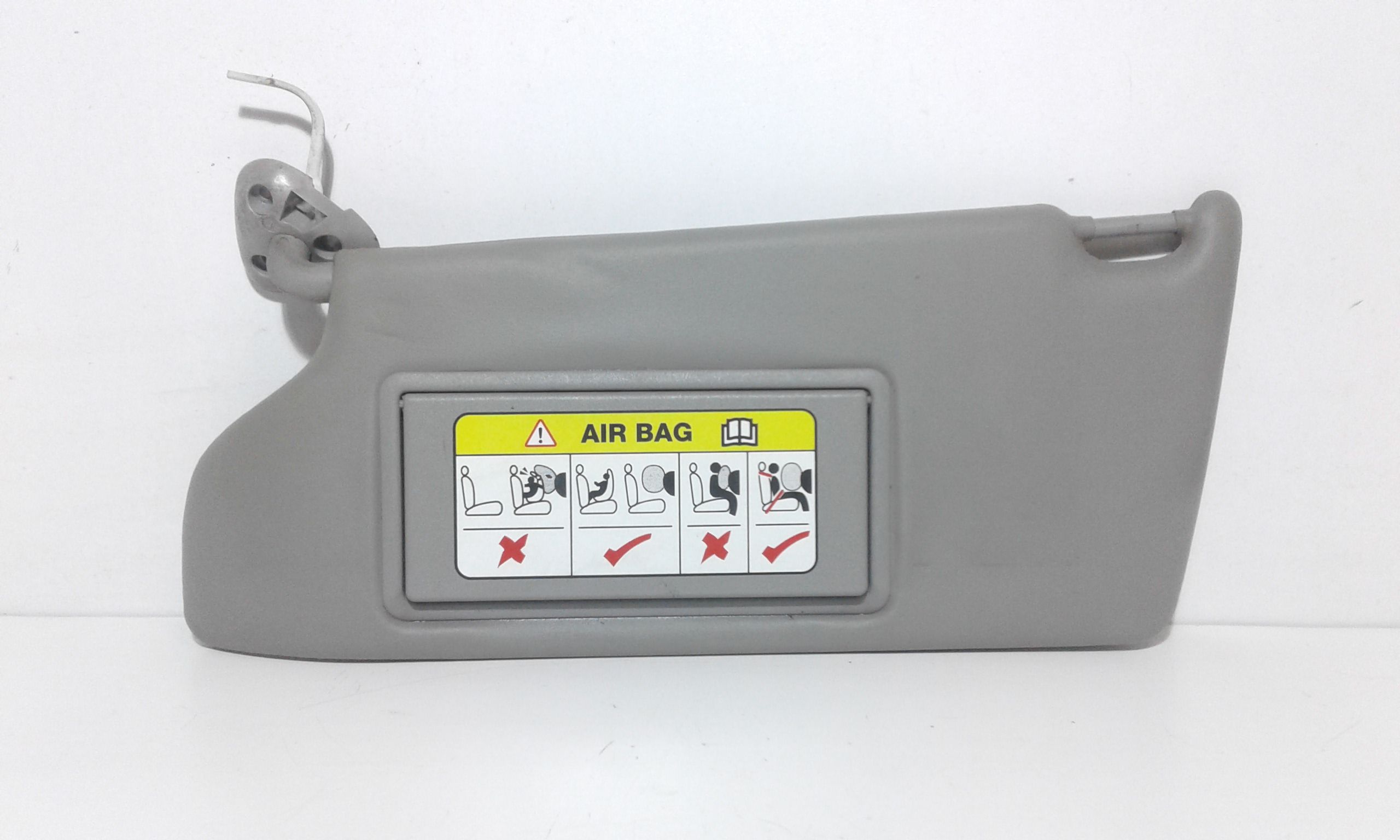 Aletta Parasole Parabrezza Sinistro C2S42475LFJ Usato