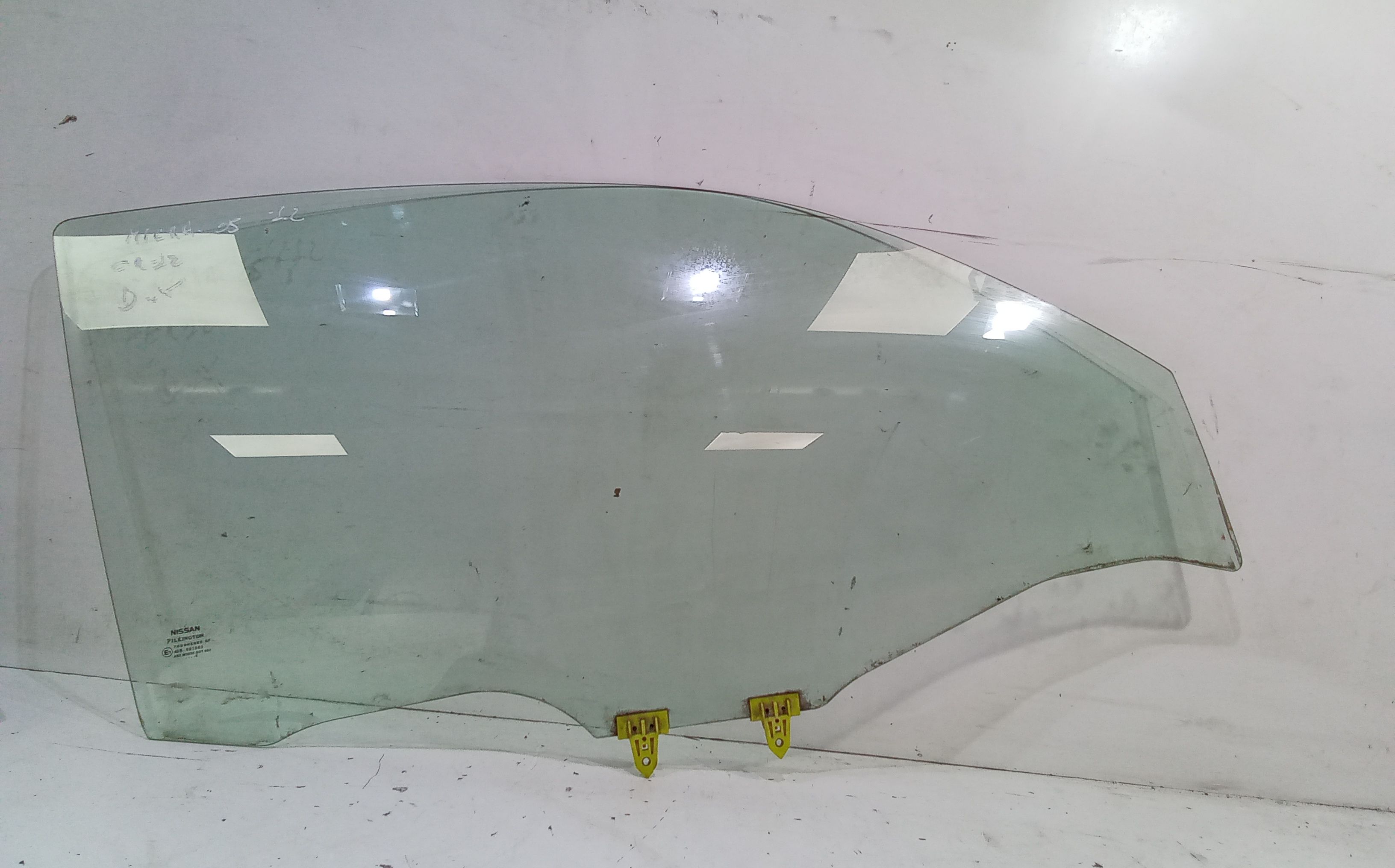 Scendente Porta Ant. Destro 80300AX600 Usato