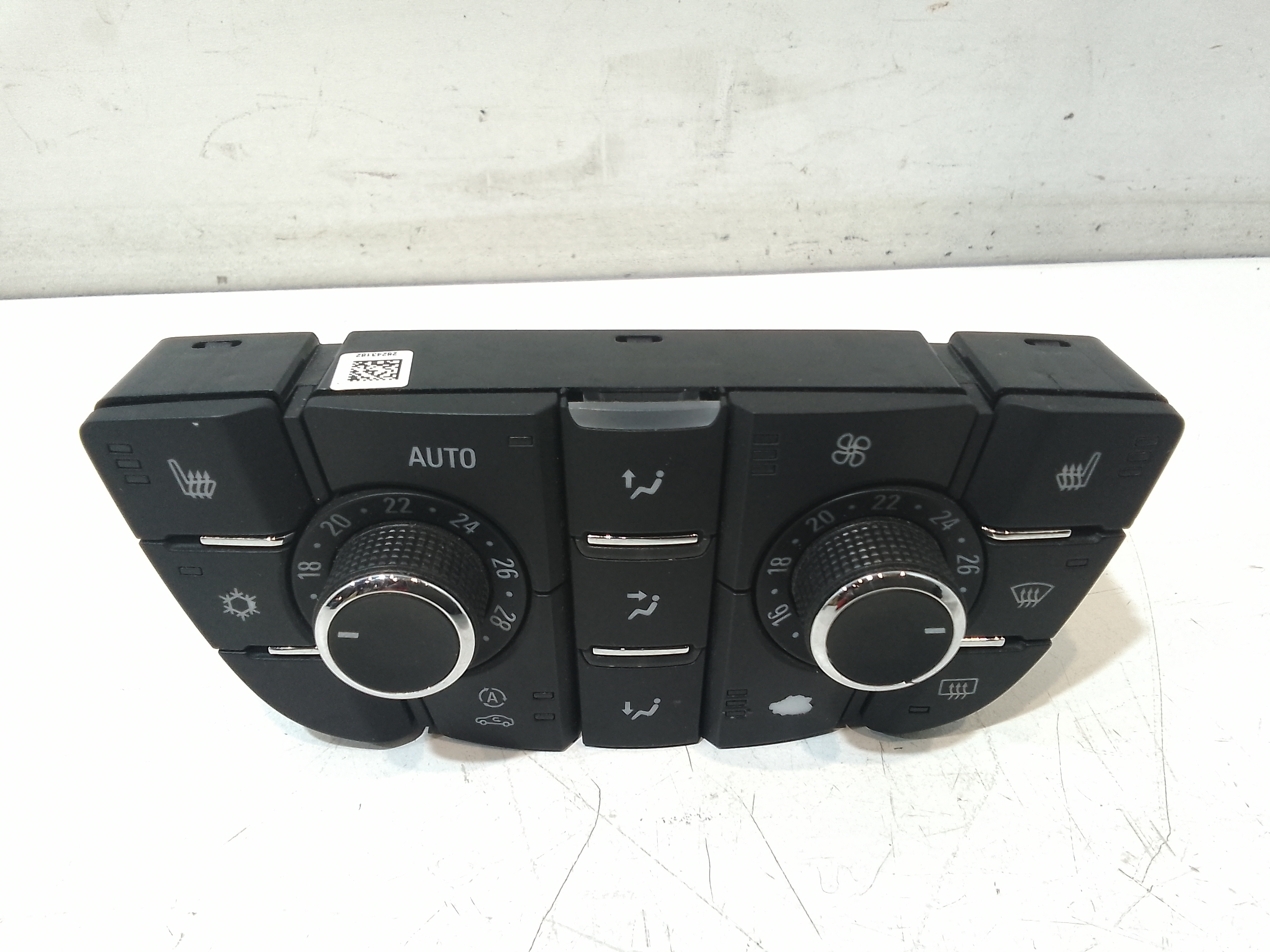 Blocco Comando Climatizzazione 13346098 Usato