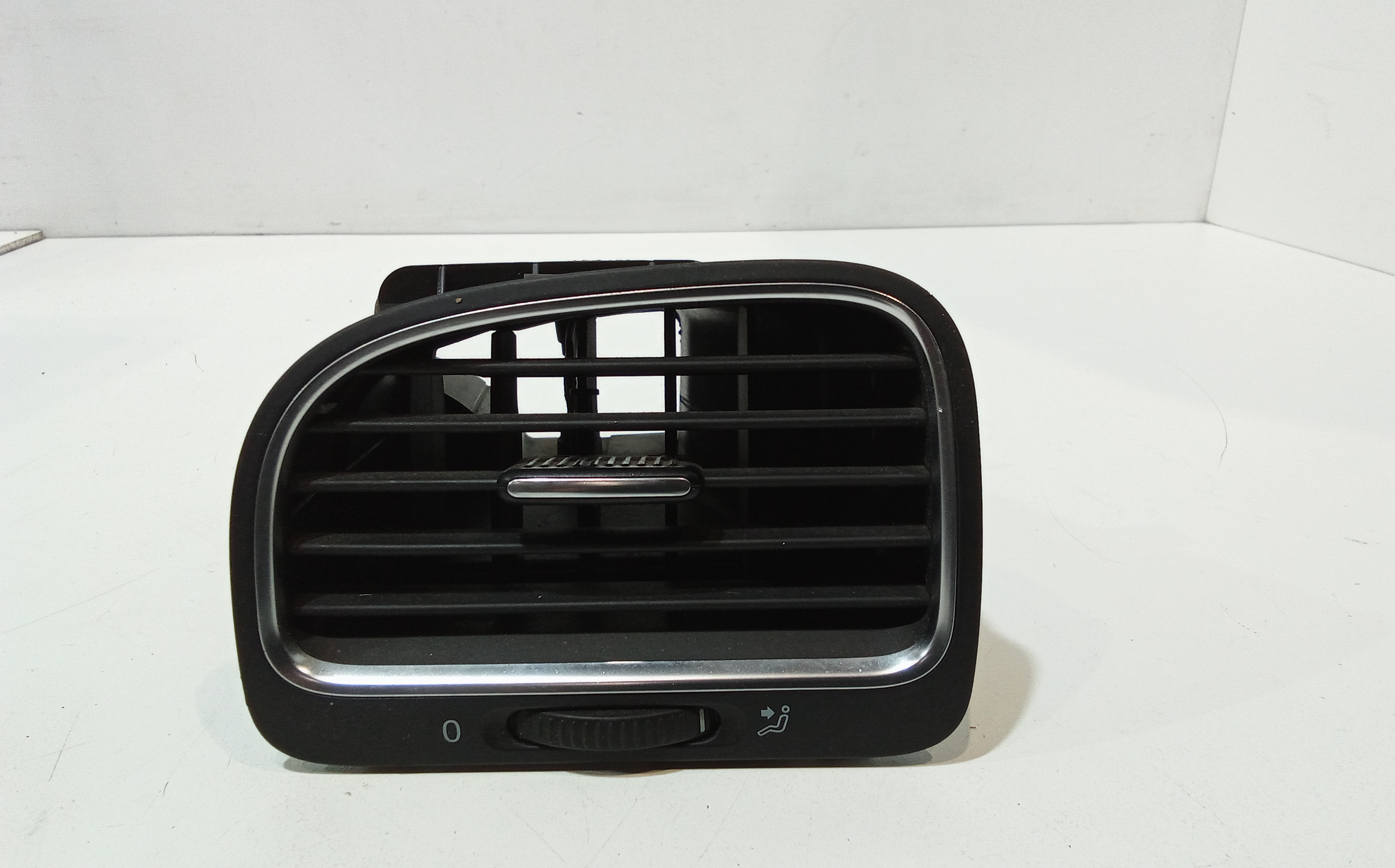 Condotto Aria Bocchette Lat. Cruscotto Sinistro Usato