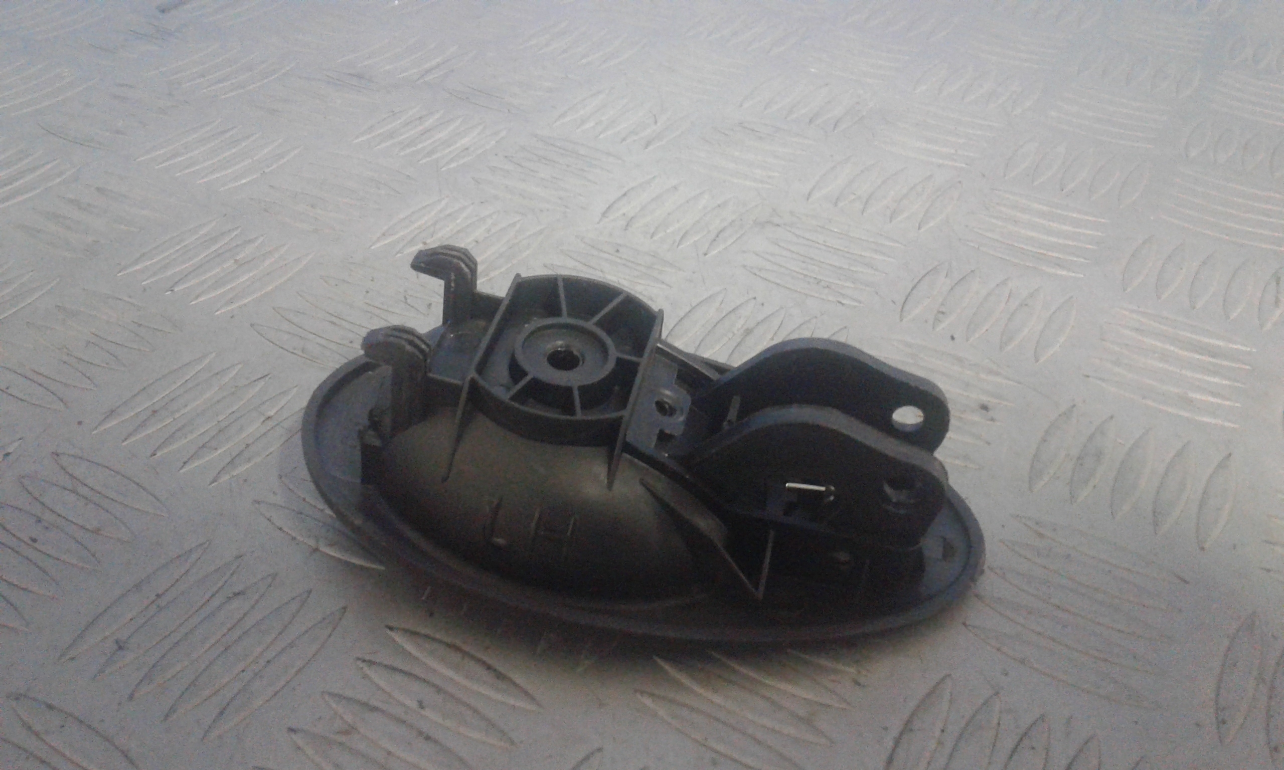 Maniglia Int. Apertura Porta Post. Sinistro 96601585 Usato