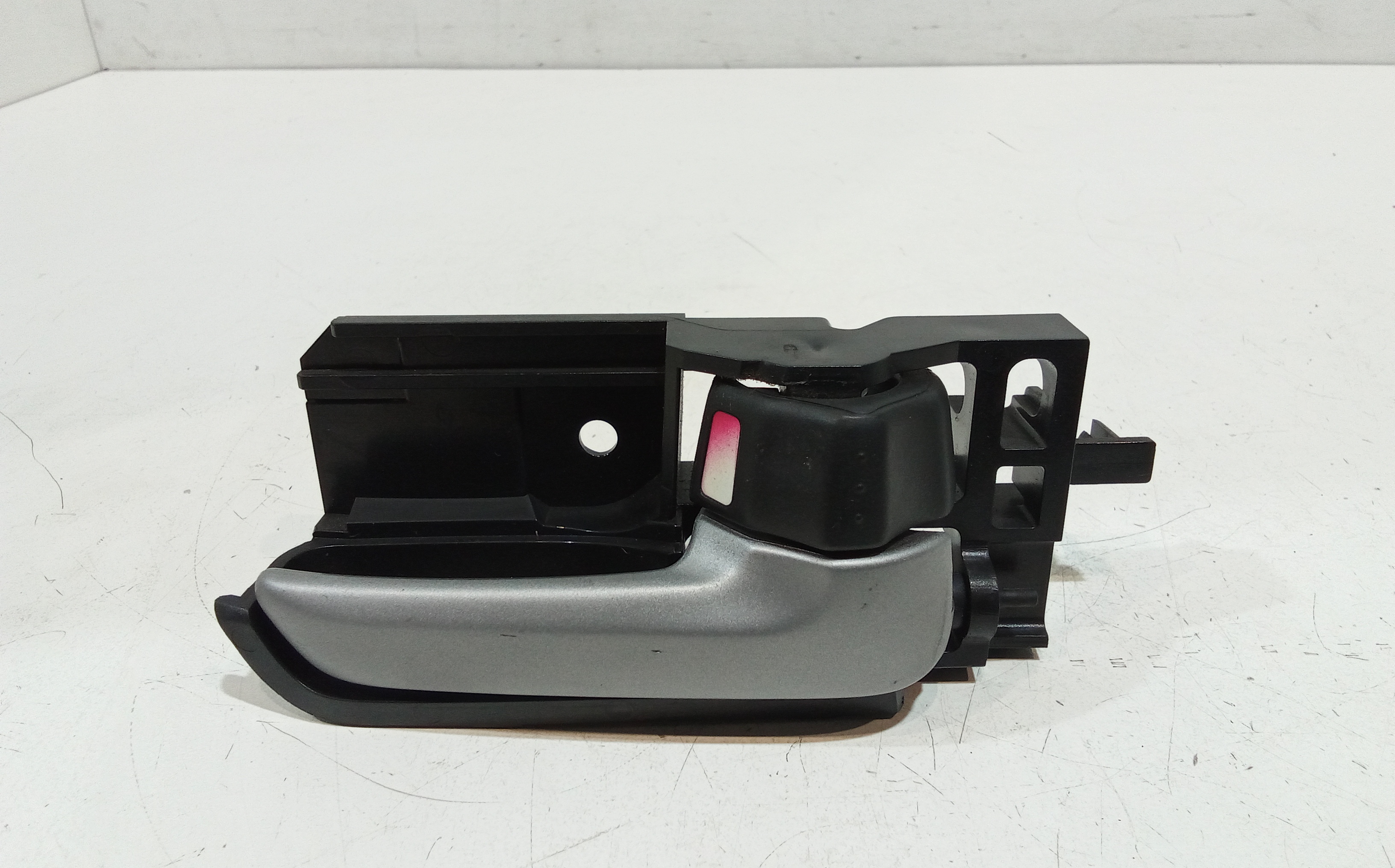 Maniglia Int. Apertura Porta Ant. Destro Usato