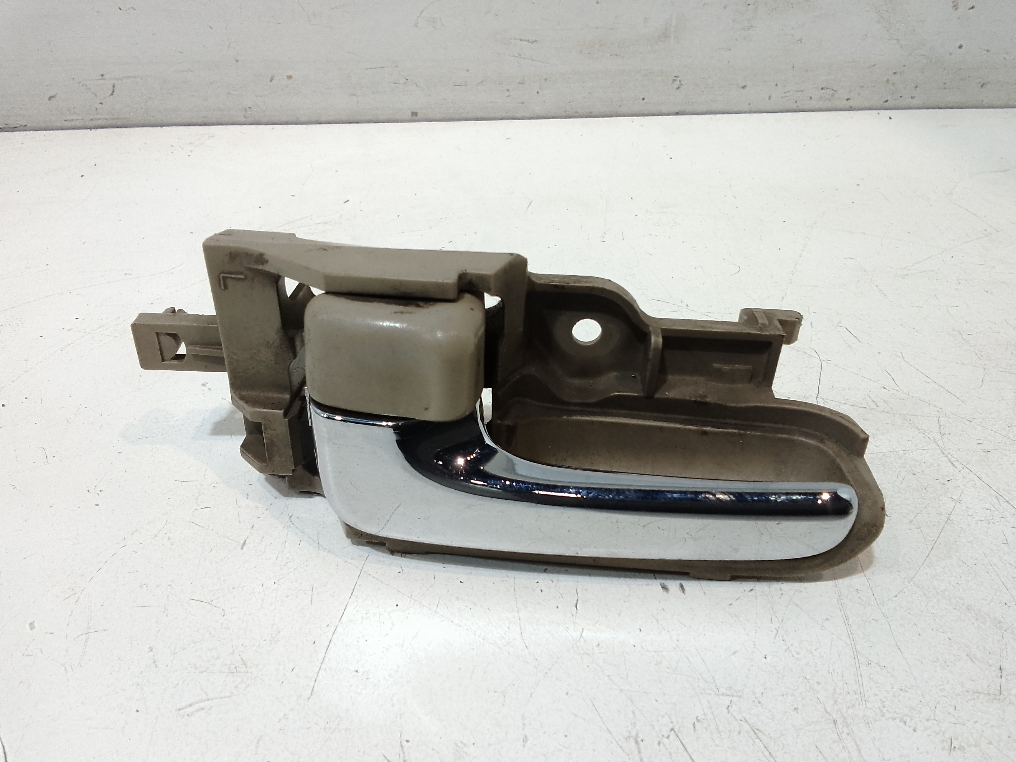 Maniglia Int. Apertura Porta Ant. Sinistro Usato