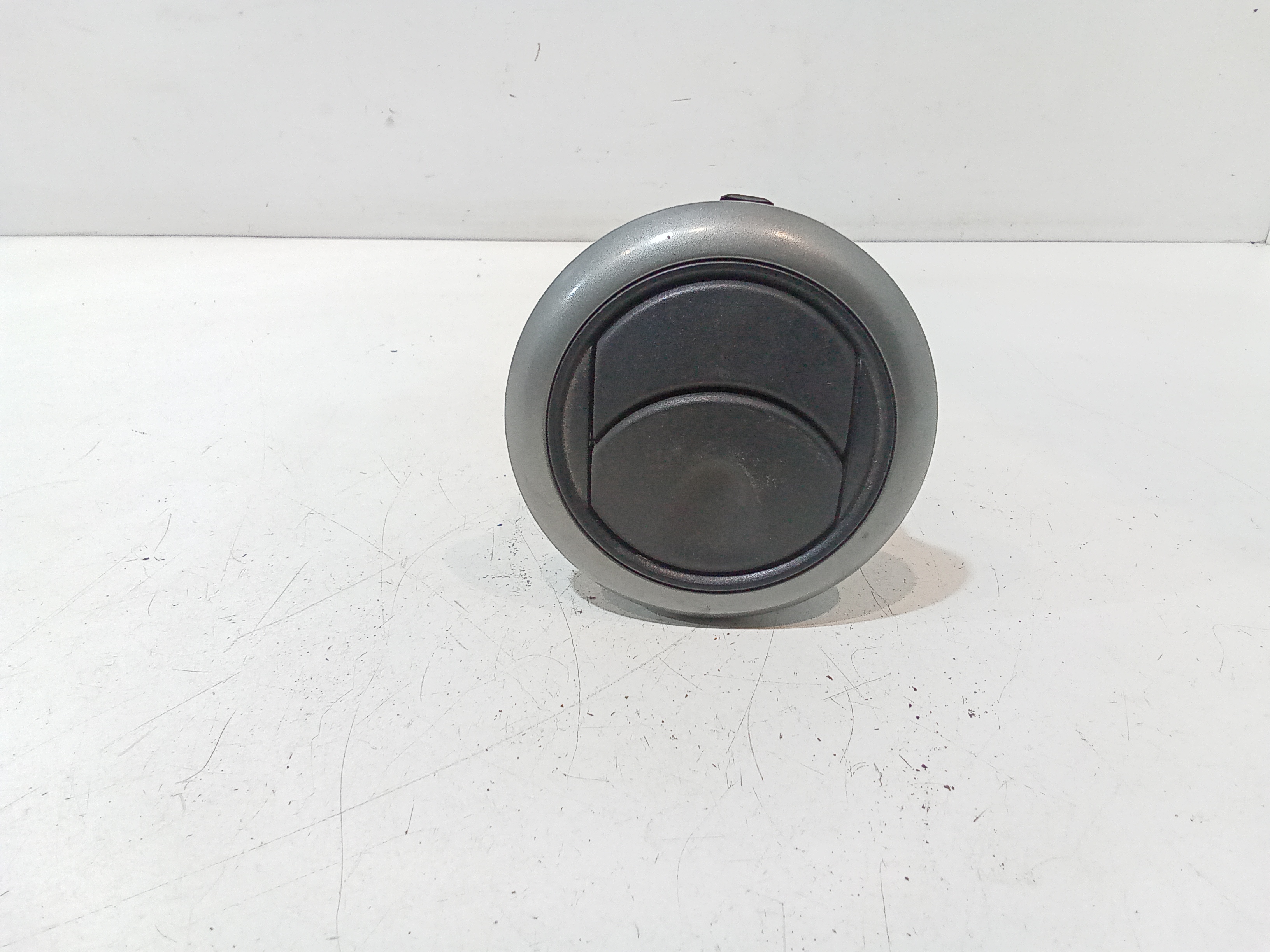 Condotto Aria Bocchette Lat. Cruscotto Destro 278709U100 Usato