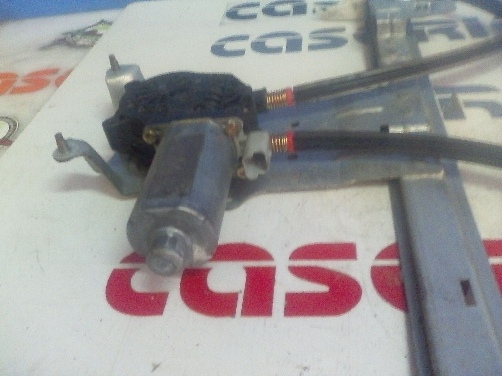 Alzacristallo Porta Ant. Destro Usato