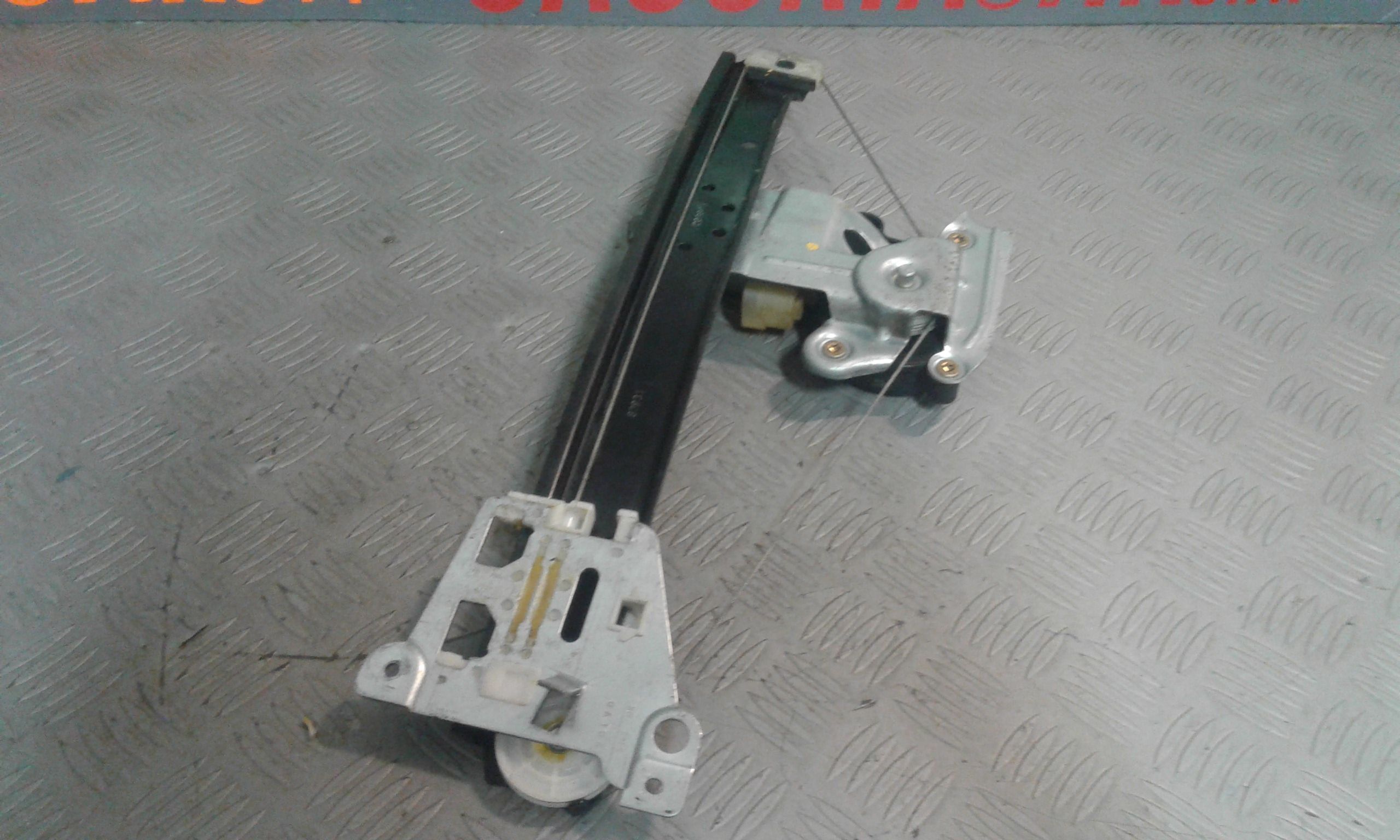 Alzacristallo Porta Post. Destro 30623451 Usato