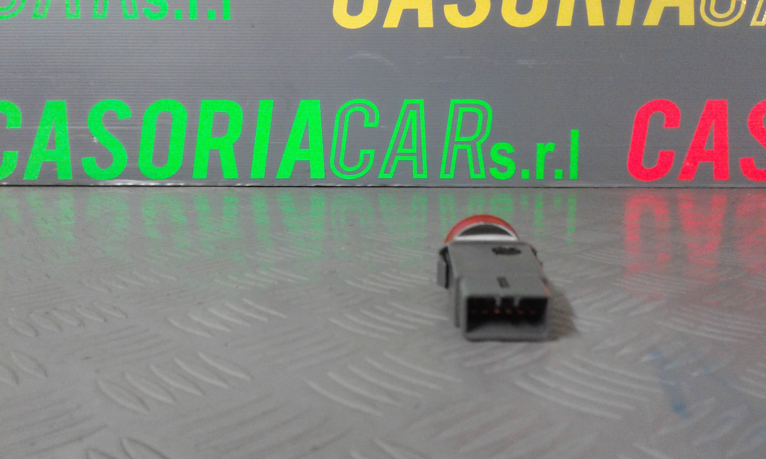 Interruttore Luci Emergenza 96540793 Usato