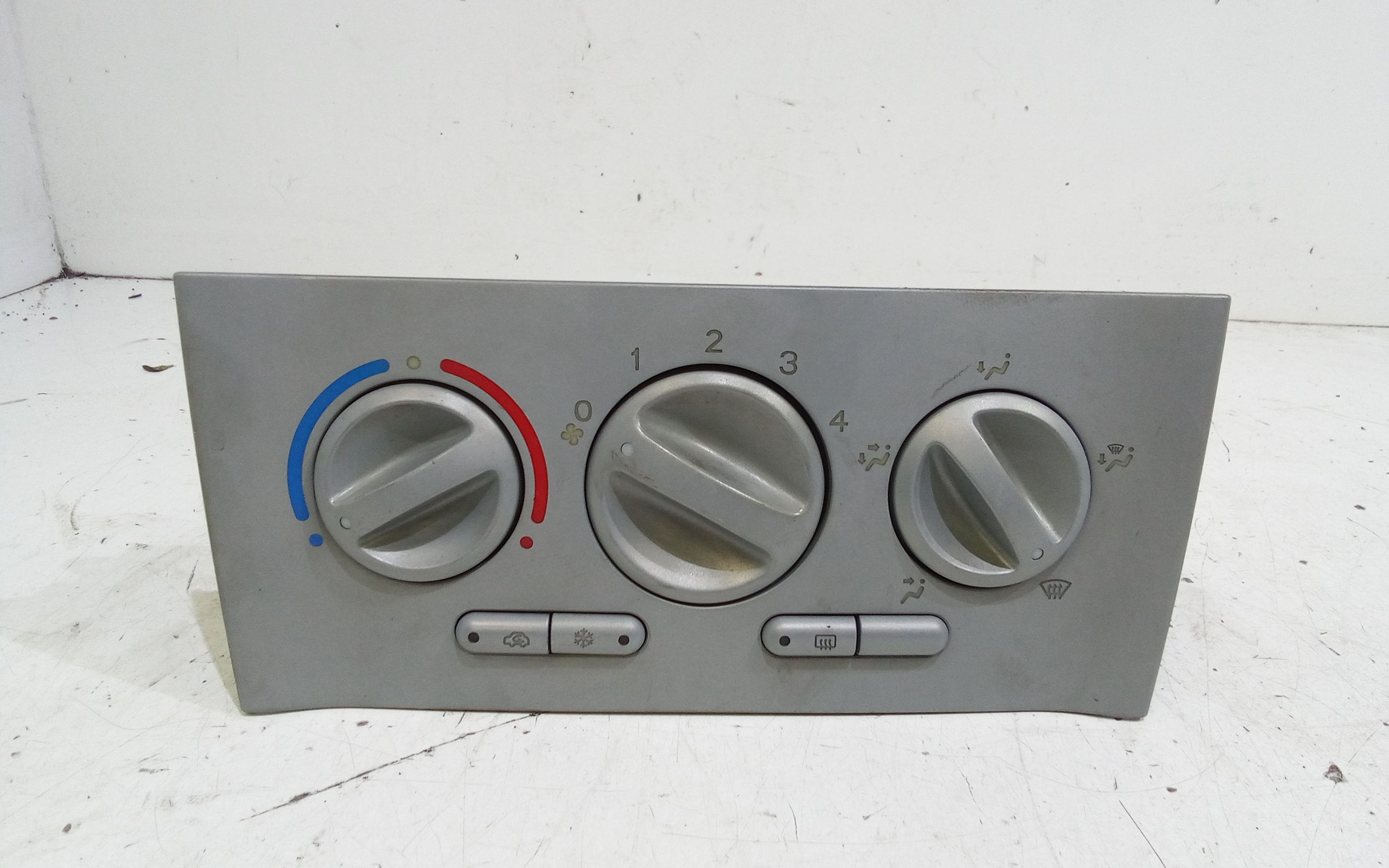 Blocco Comando Climatizzazione 742010047 Usato