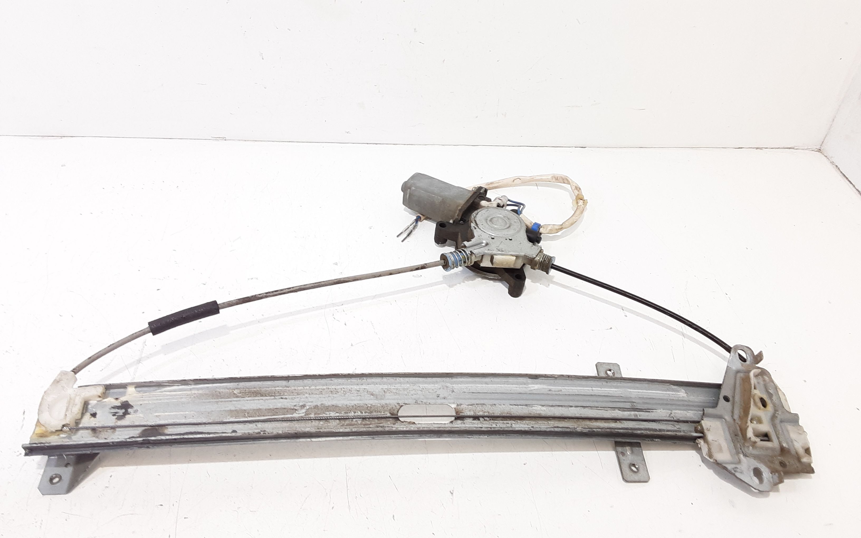 Alzacristallo Porta Ant. Destro 72210SAA003 Usato