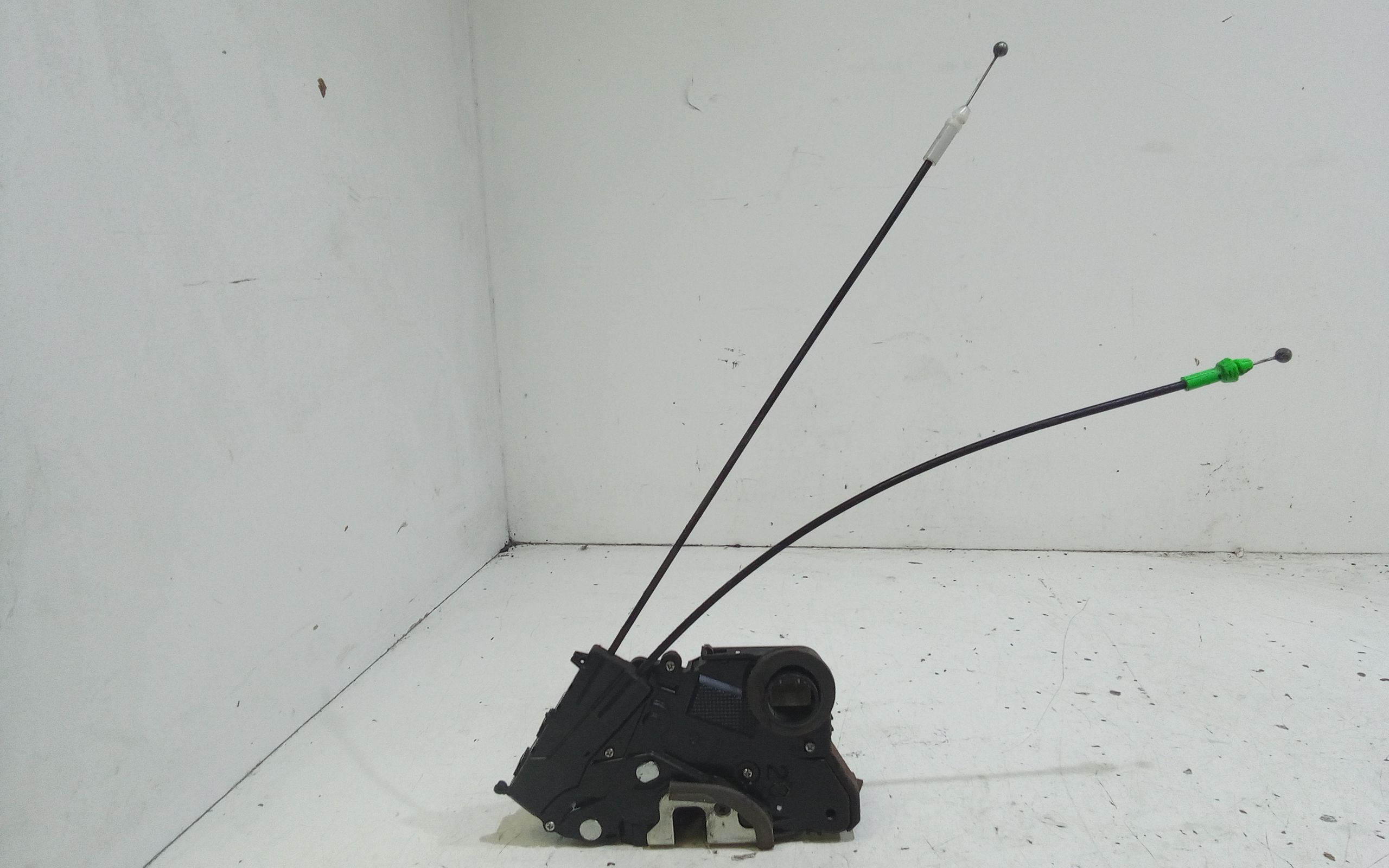 Serratura Porta Ant. Destro 6903047081 Usato