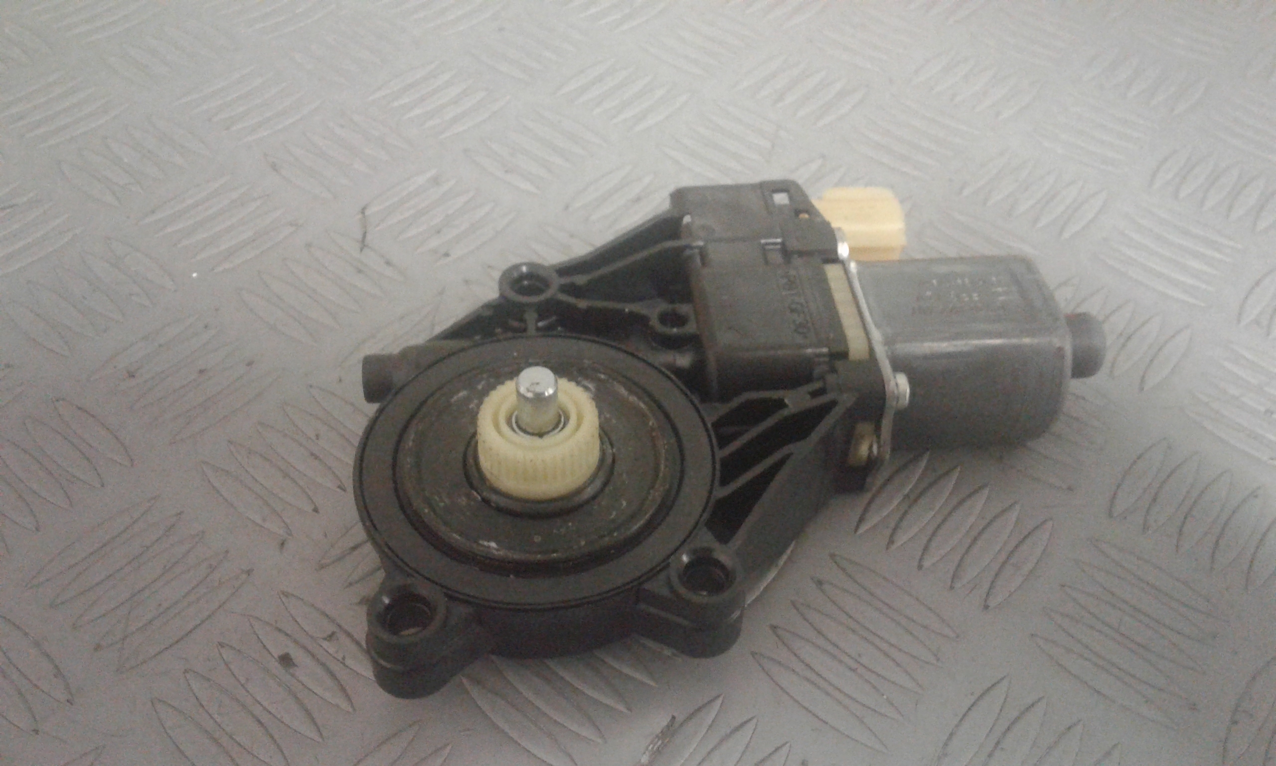 Motorino Alzacristallo Porta Ant. Destro 1543207 Usato