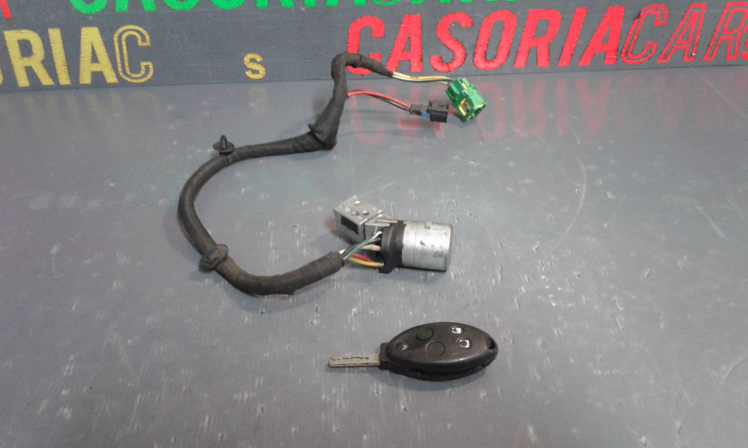 Commutatore Avviamento Con Cilindretti Serrature 4162KL Usato