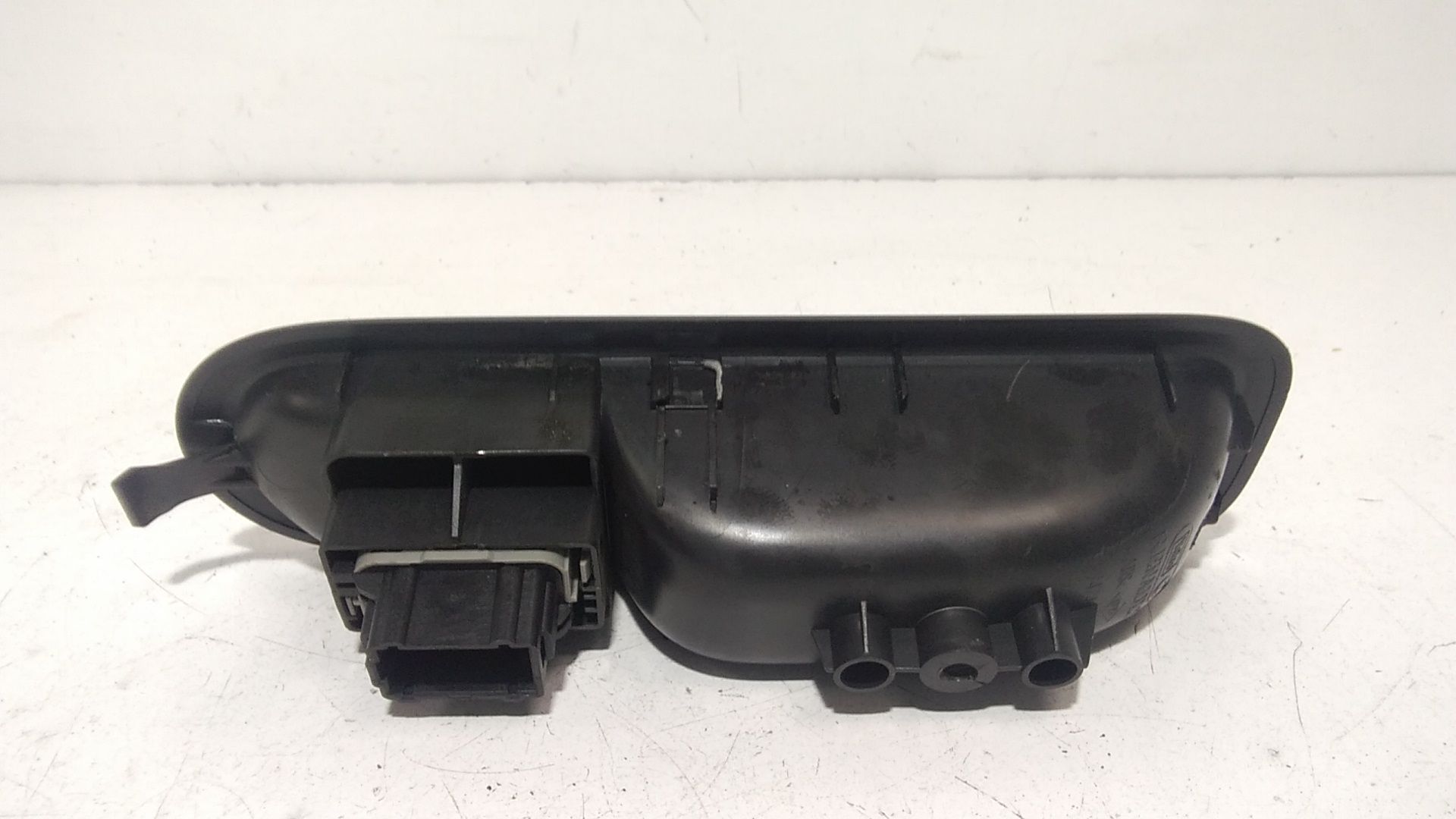 Interruttore Alzacristalli Porta Ant. Destro 8200214936 Usato