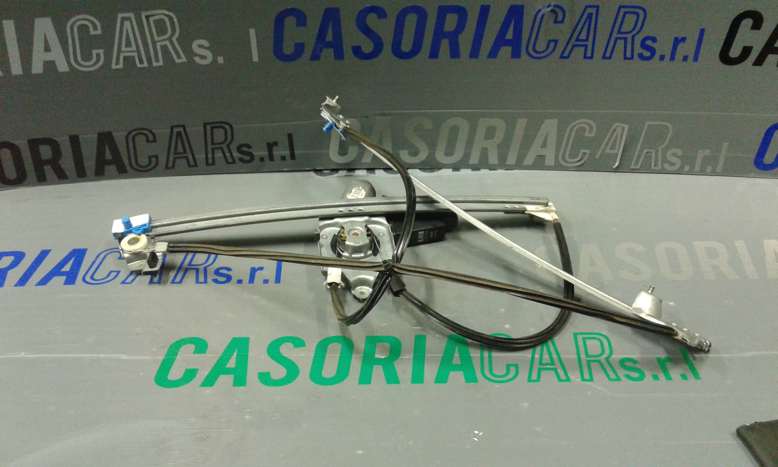 Alzacristallo Porta Ant. Destro Usato