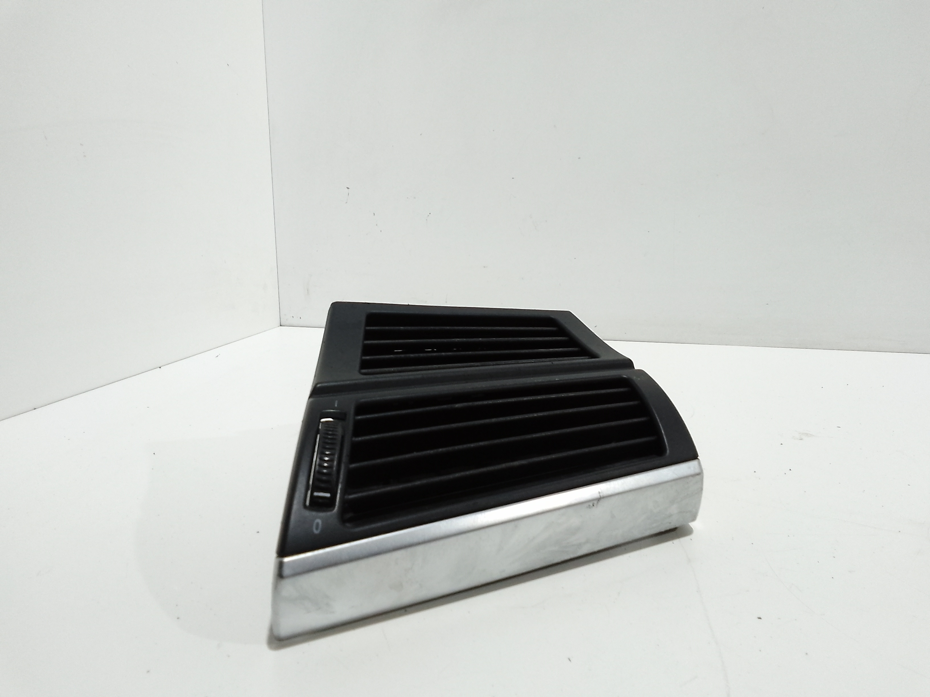 Condotto Aria Bocchette Lat. Cruscotto Destro Usato